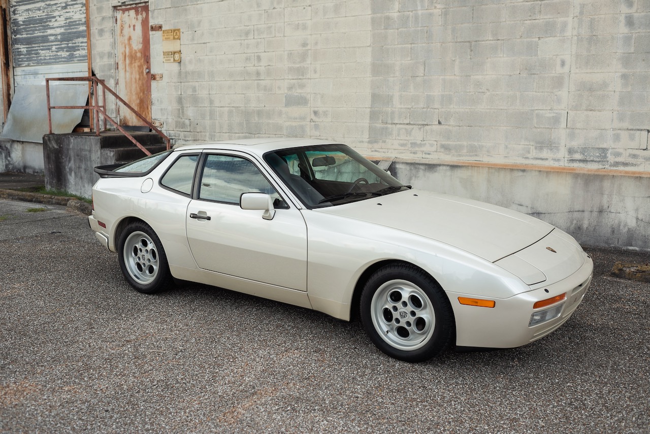 1986 Porsche 944 Turbo 