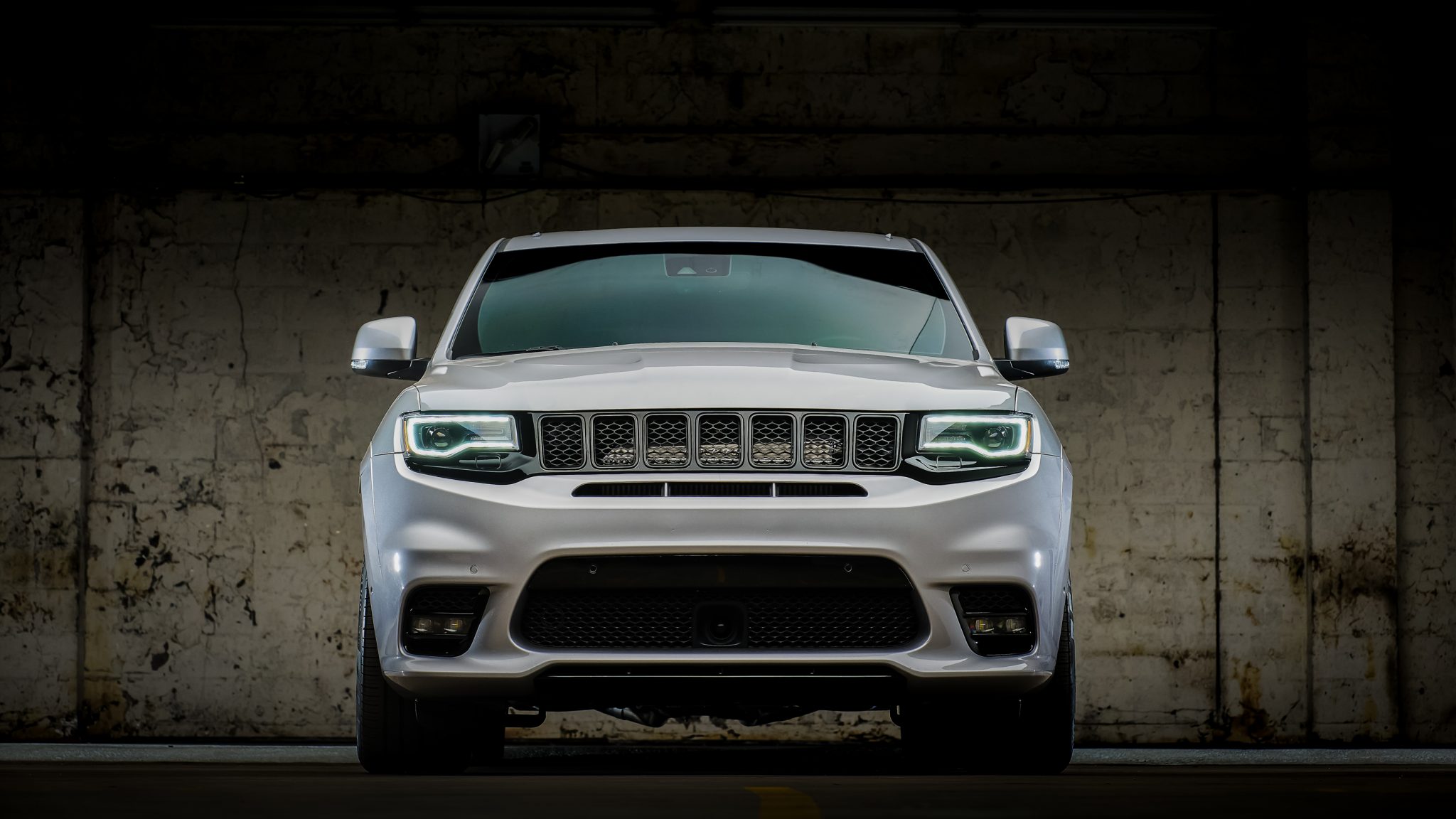 Jeep WK2 Grand Cherokee 