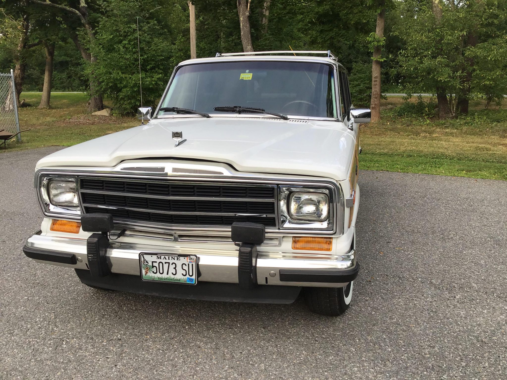 Jeep SJ Grand Wagoneer 
