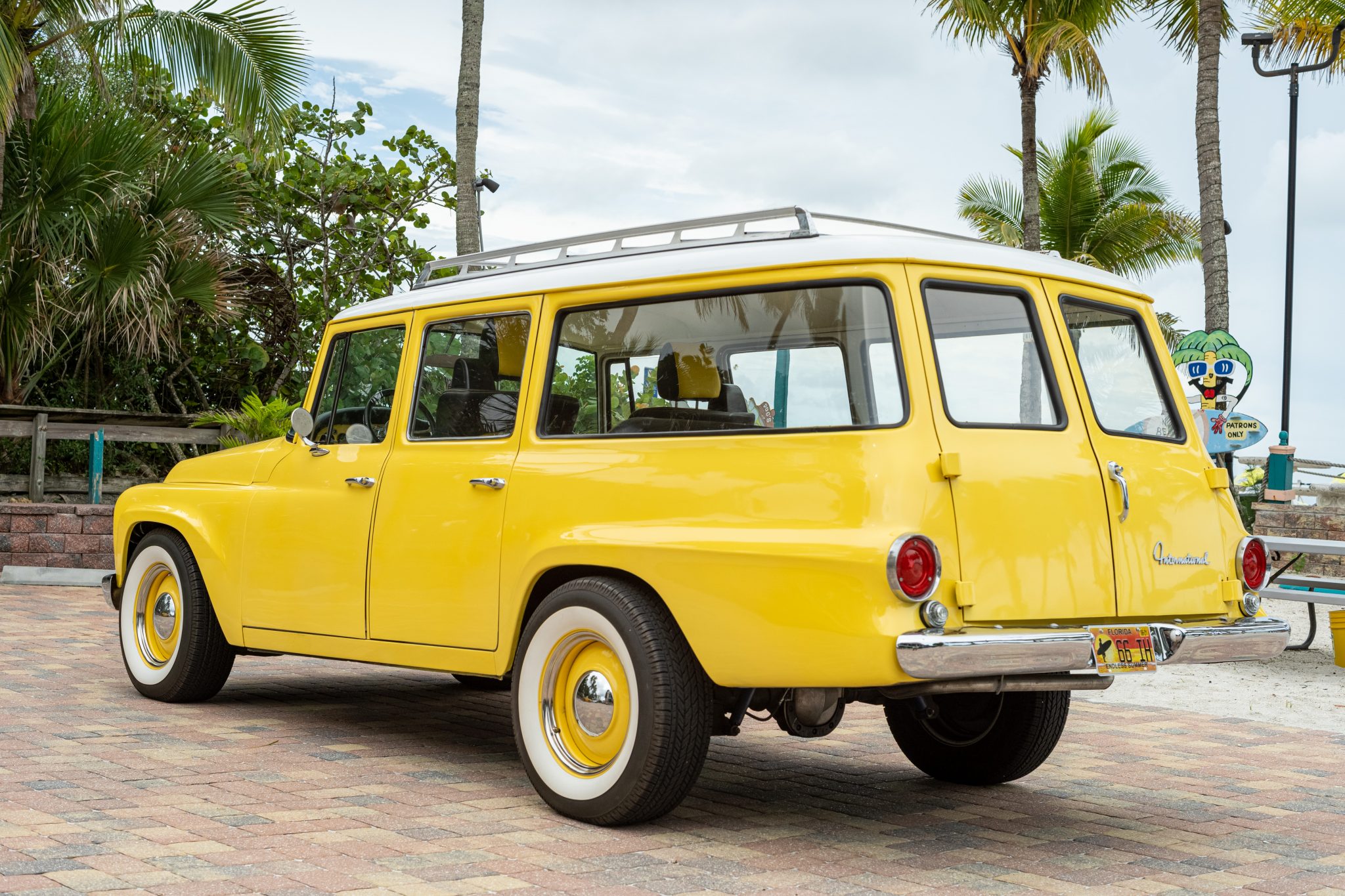 International Harvester Travelall 