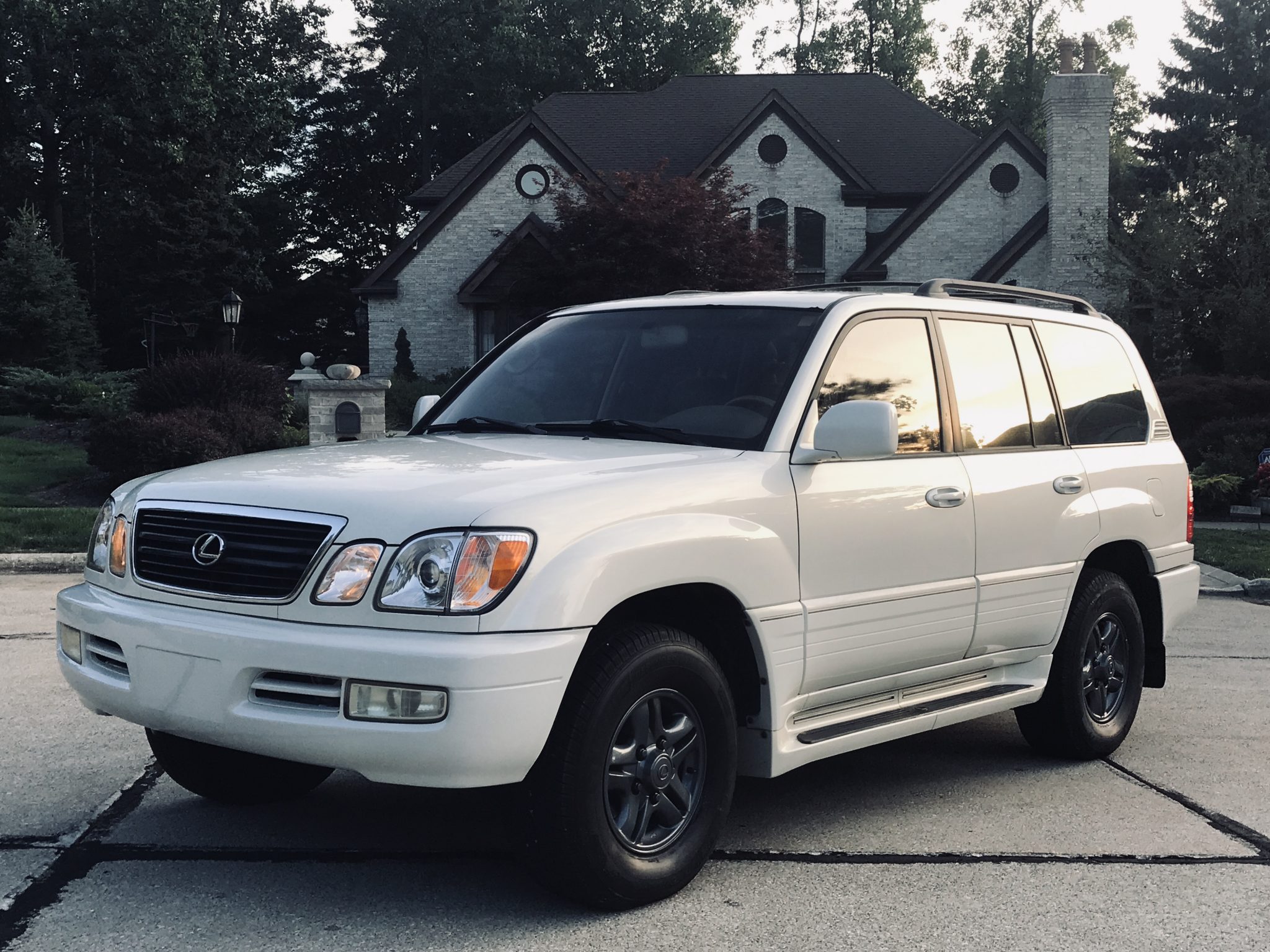Lexus LX470 