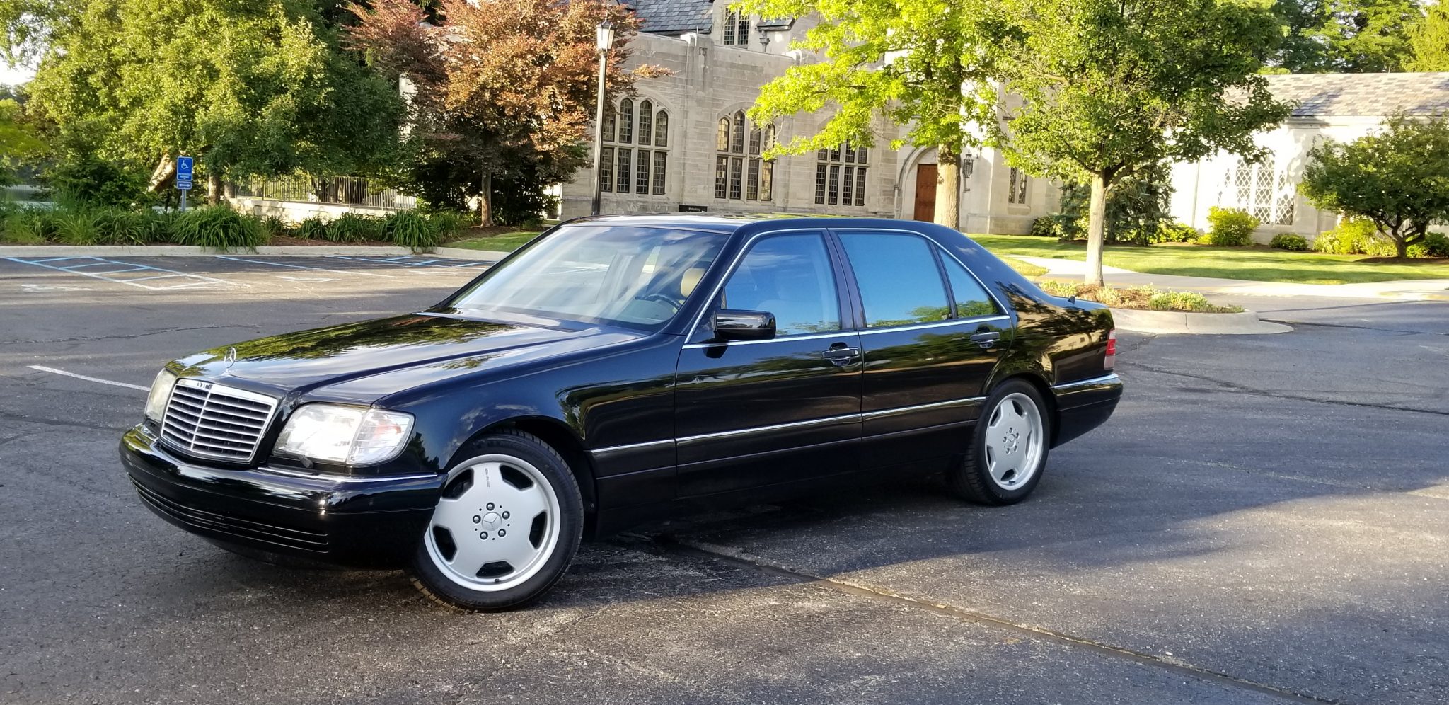 Mercedes-Benz W140 S-Class 