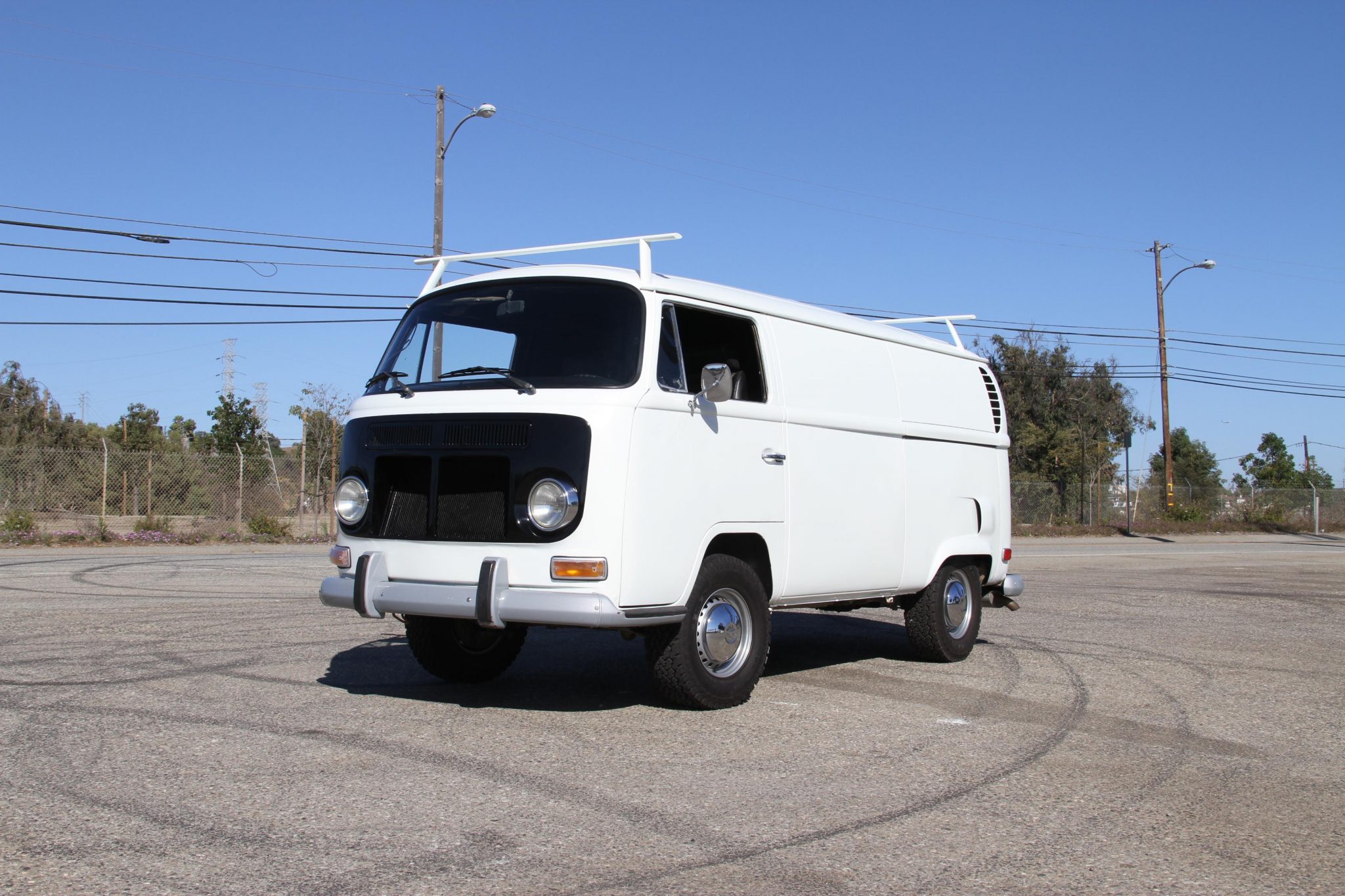Volkswagen Bay-Window Bus 