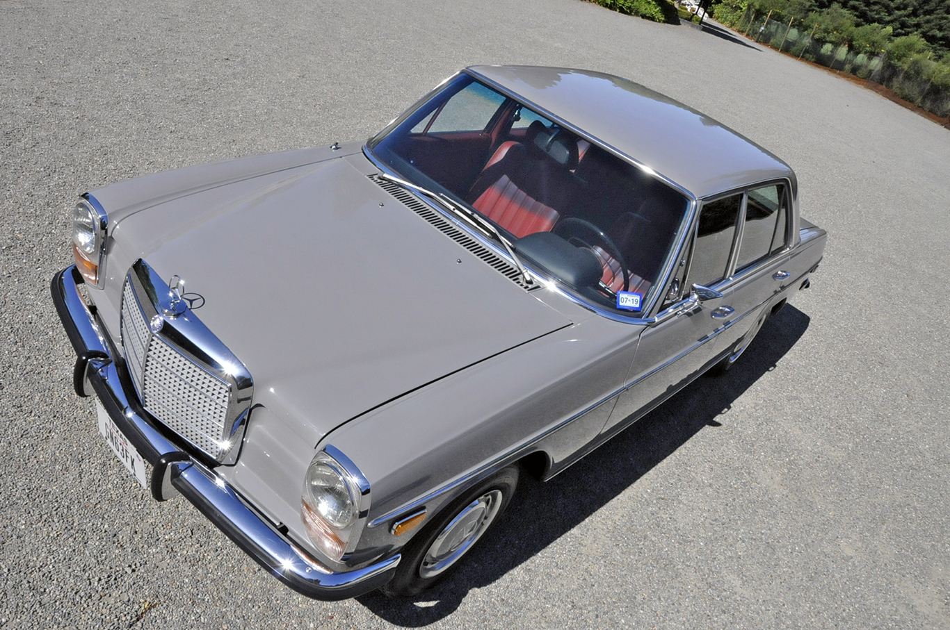 Mercedes-Benz W114 & W115 