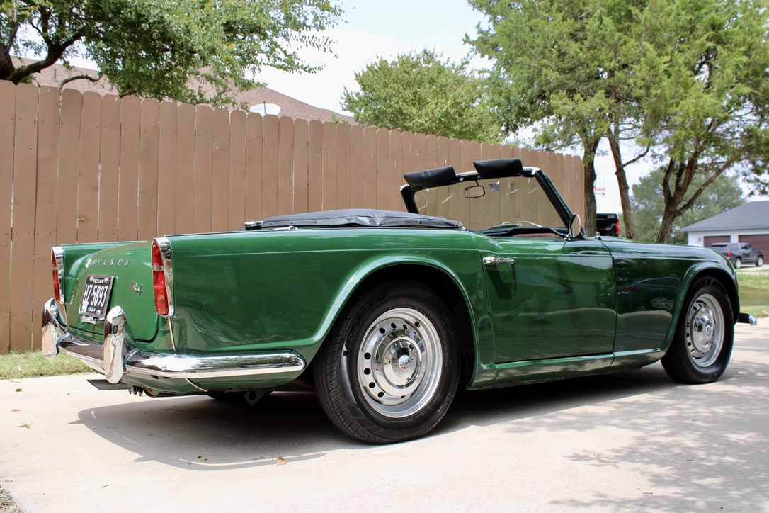 Triumph TR4 