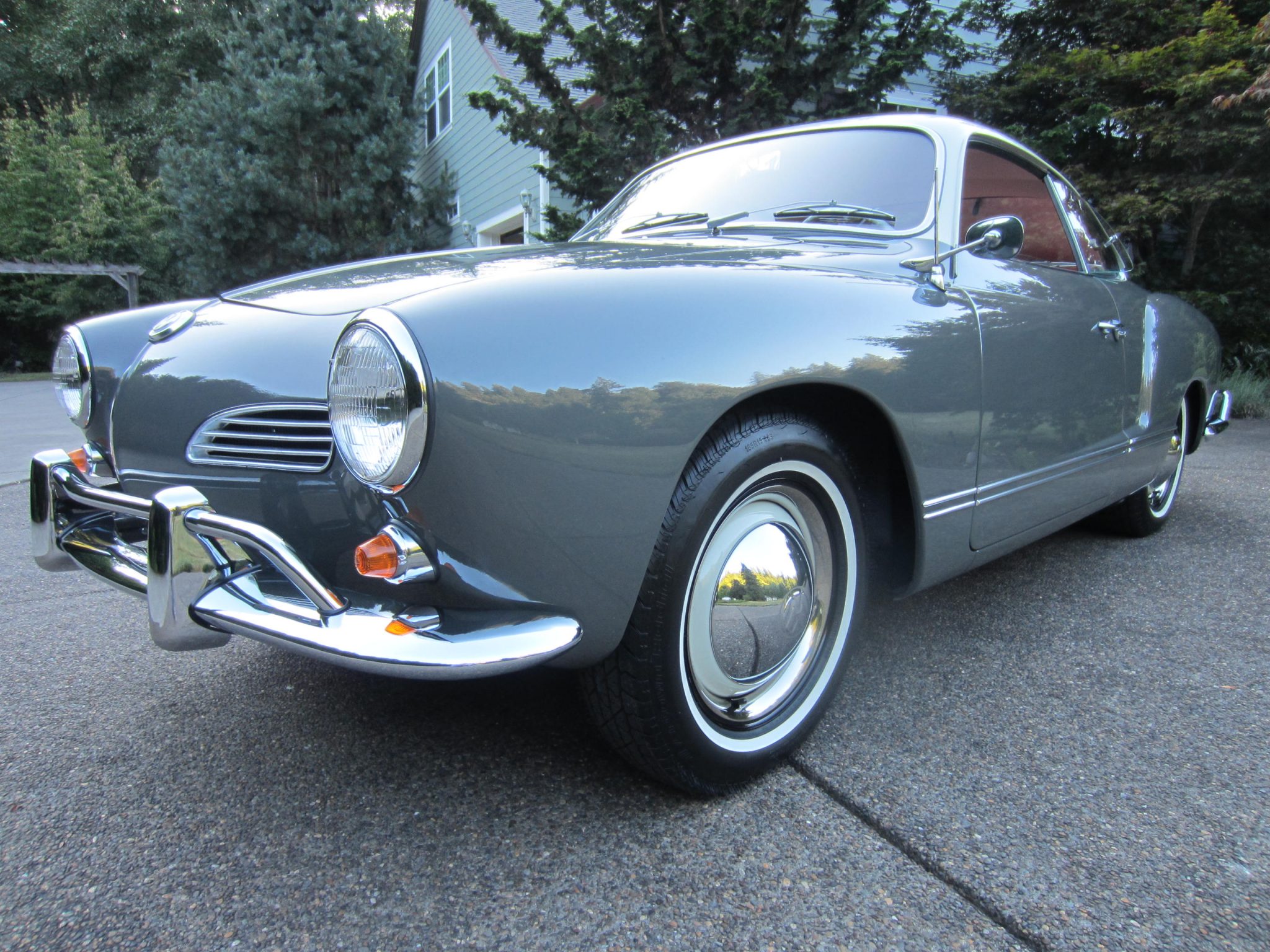 Volkswagen Karmann Ghia 