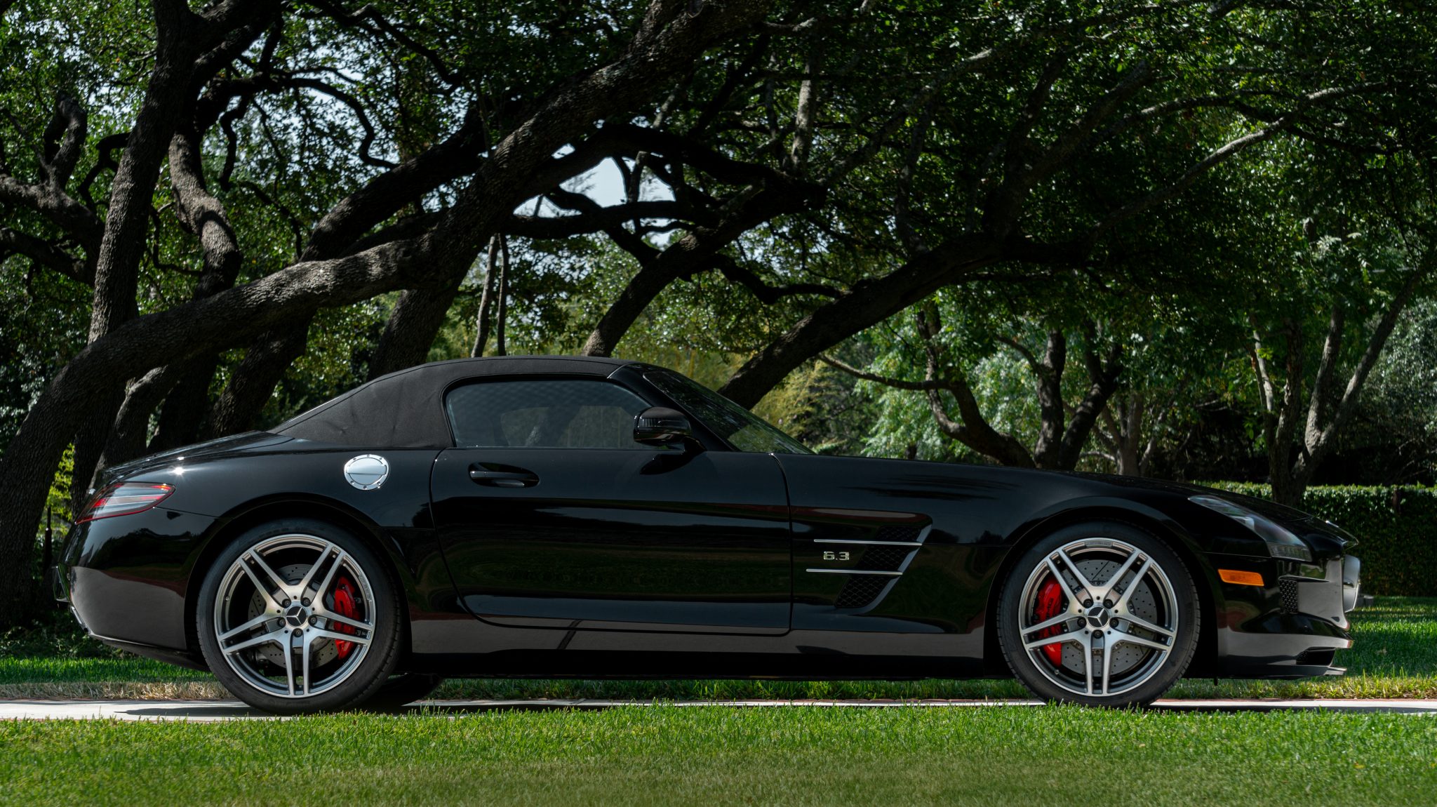 Mercedes-Benz SLS AMG 