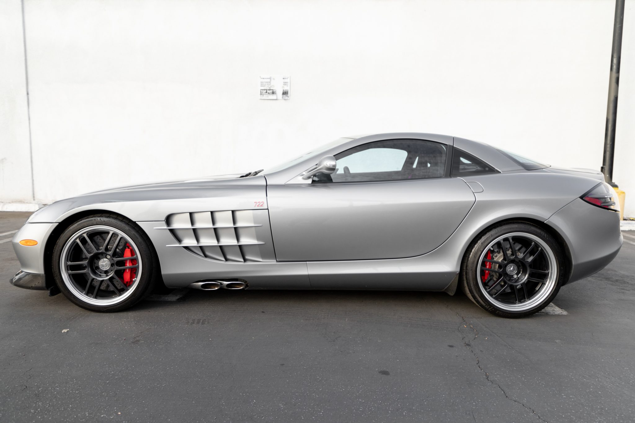 Mercedes-Benz SLR McLaren 