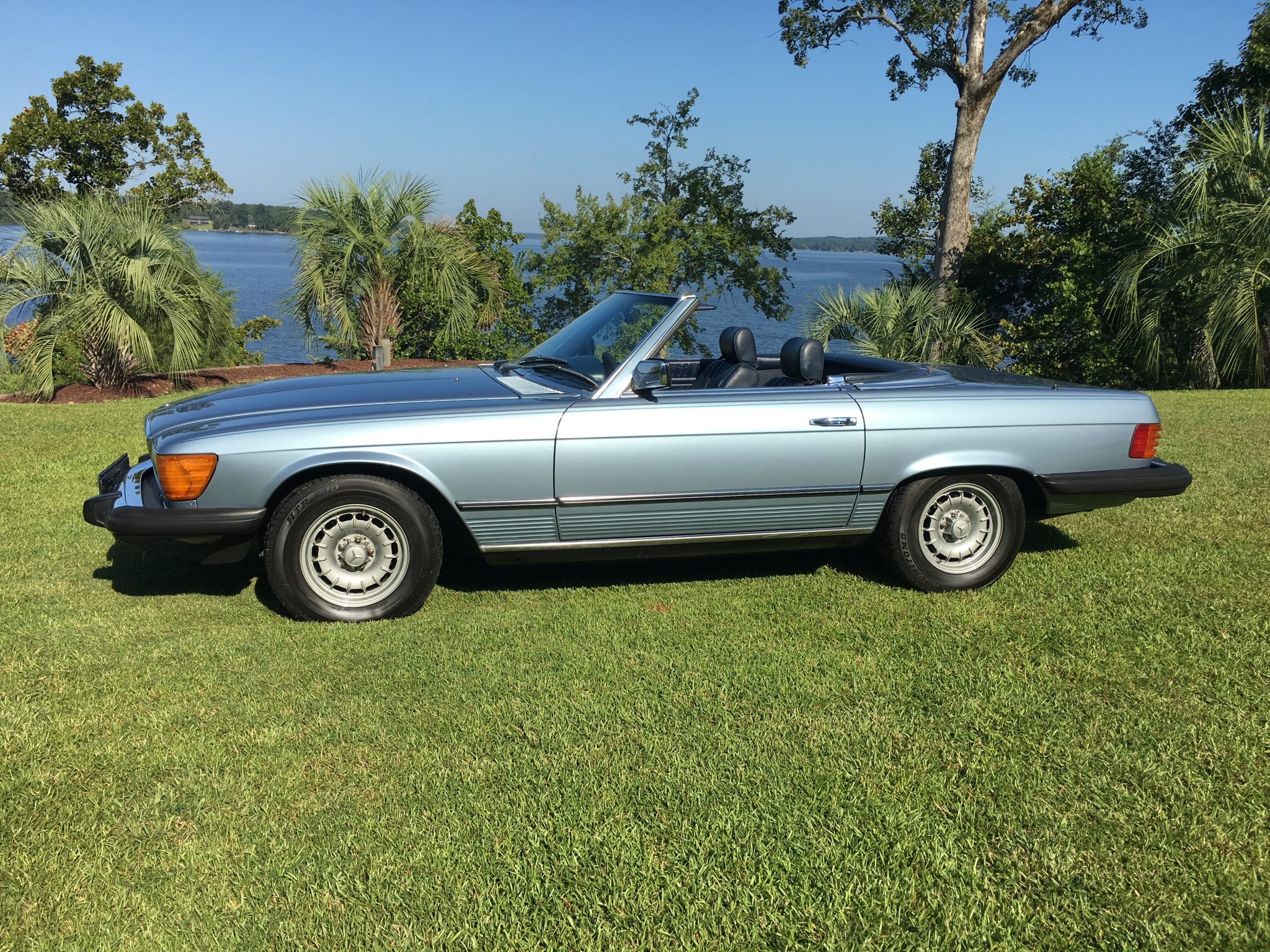 Mercedes-Benz R107 SL 