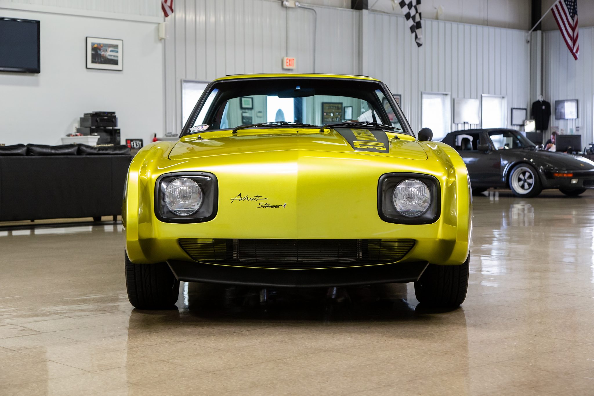 1972 Studebaker Avanti 