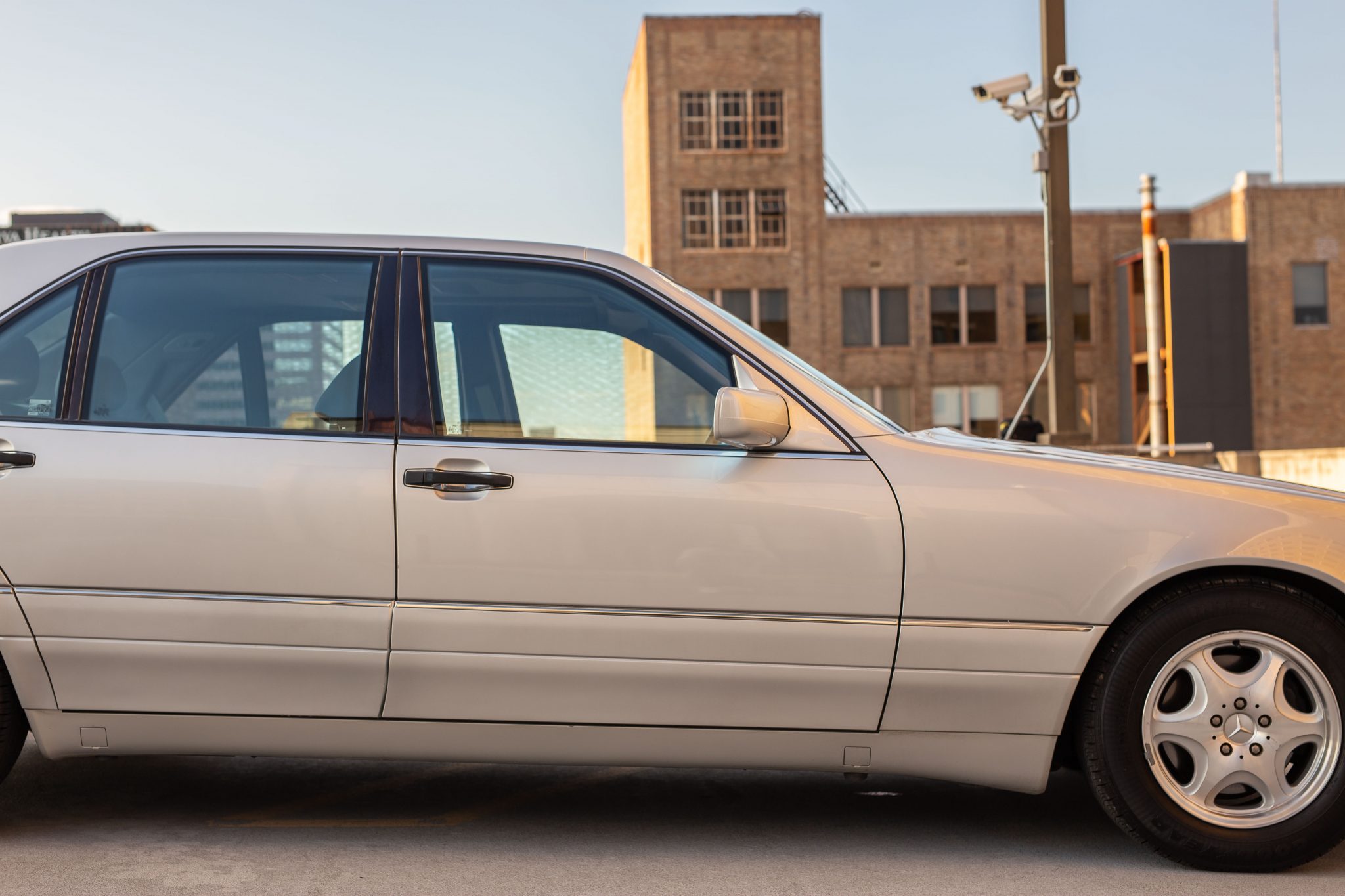 Mercedes-Benz W140 S-Class 