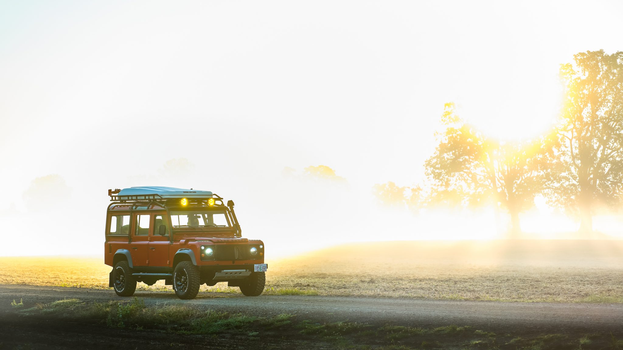 Land Rover 110 / Defender 110 (Euro Spec) 