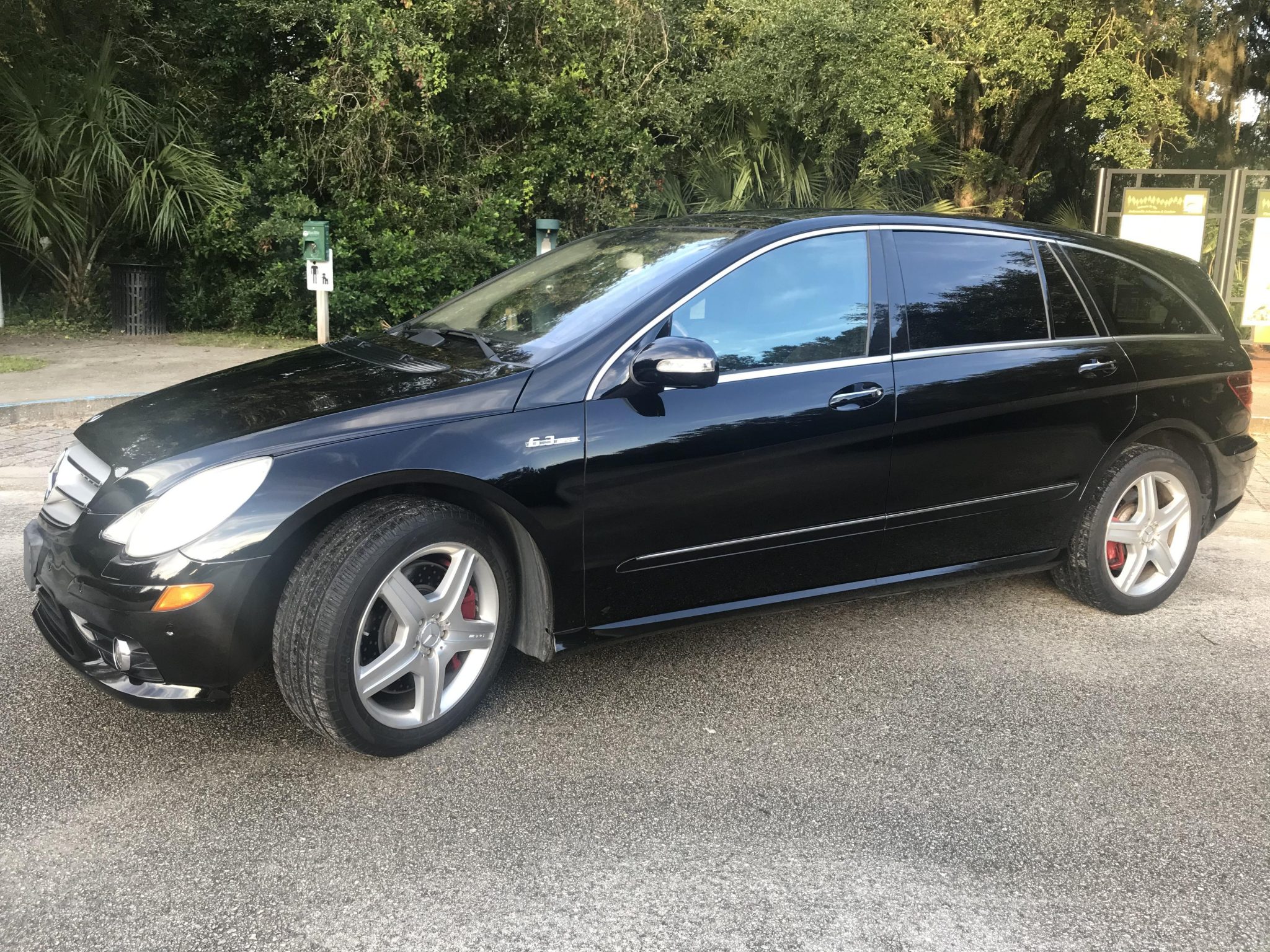 Mercedes-Benz R63 AMG 