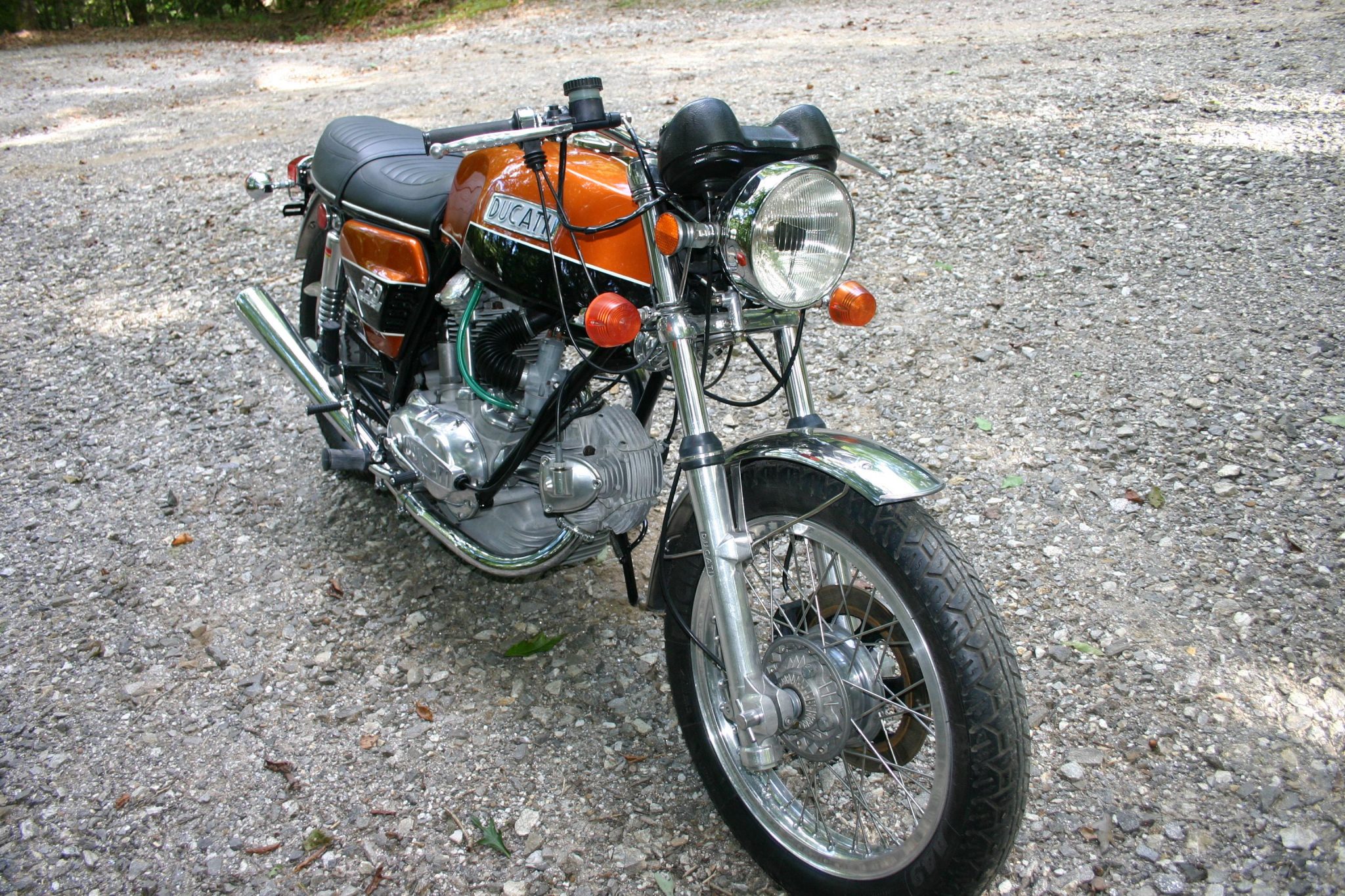Ducati 750GT 
