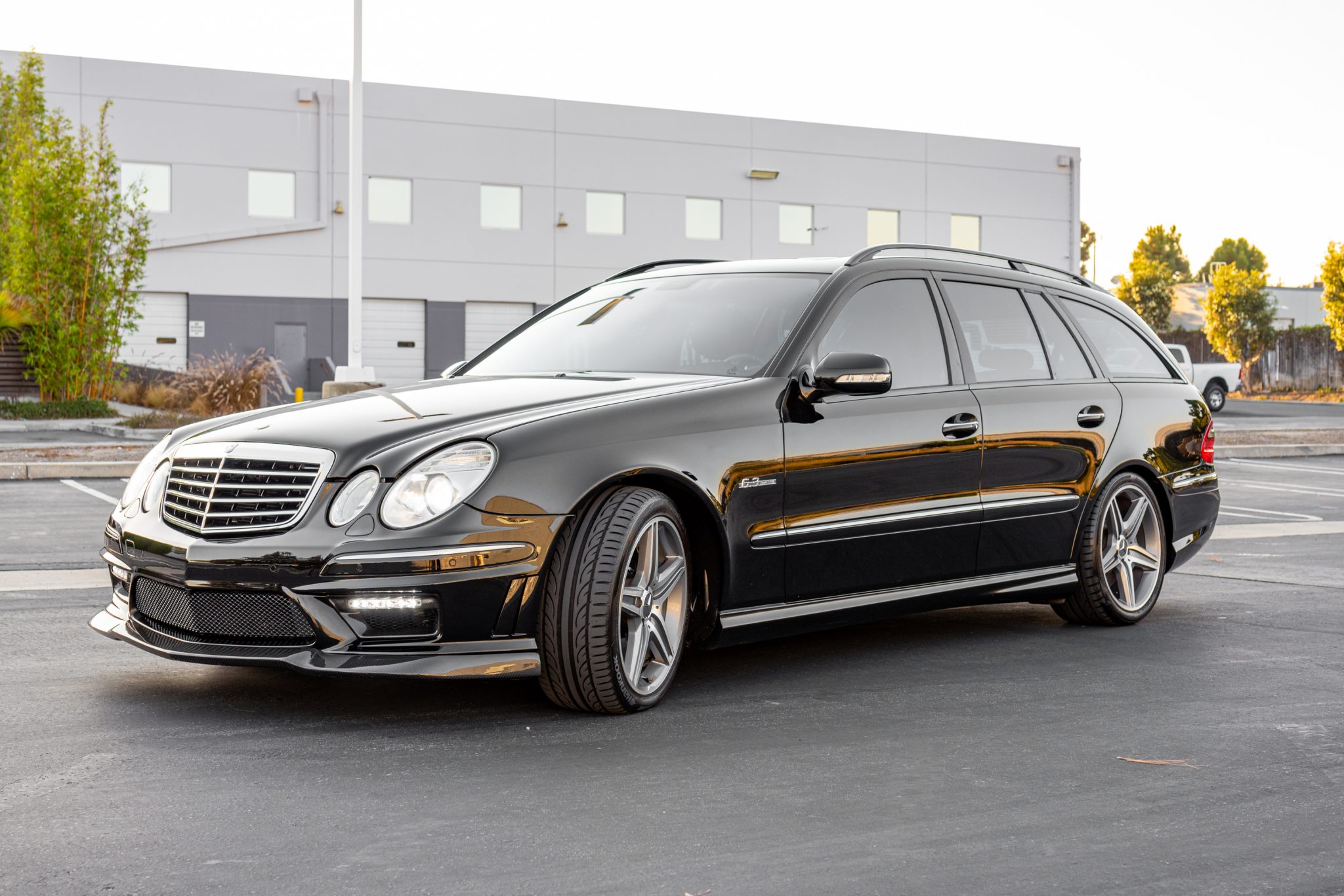 Mercedes-Benz W211 E-Class AMG 