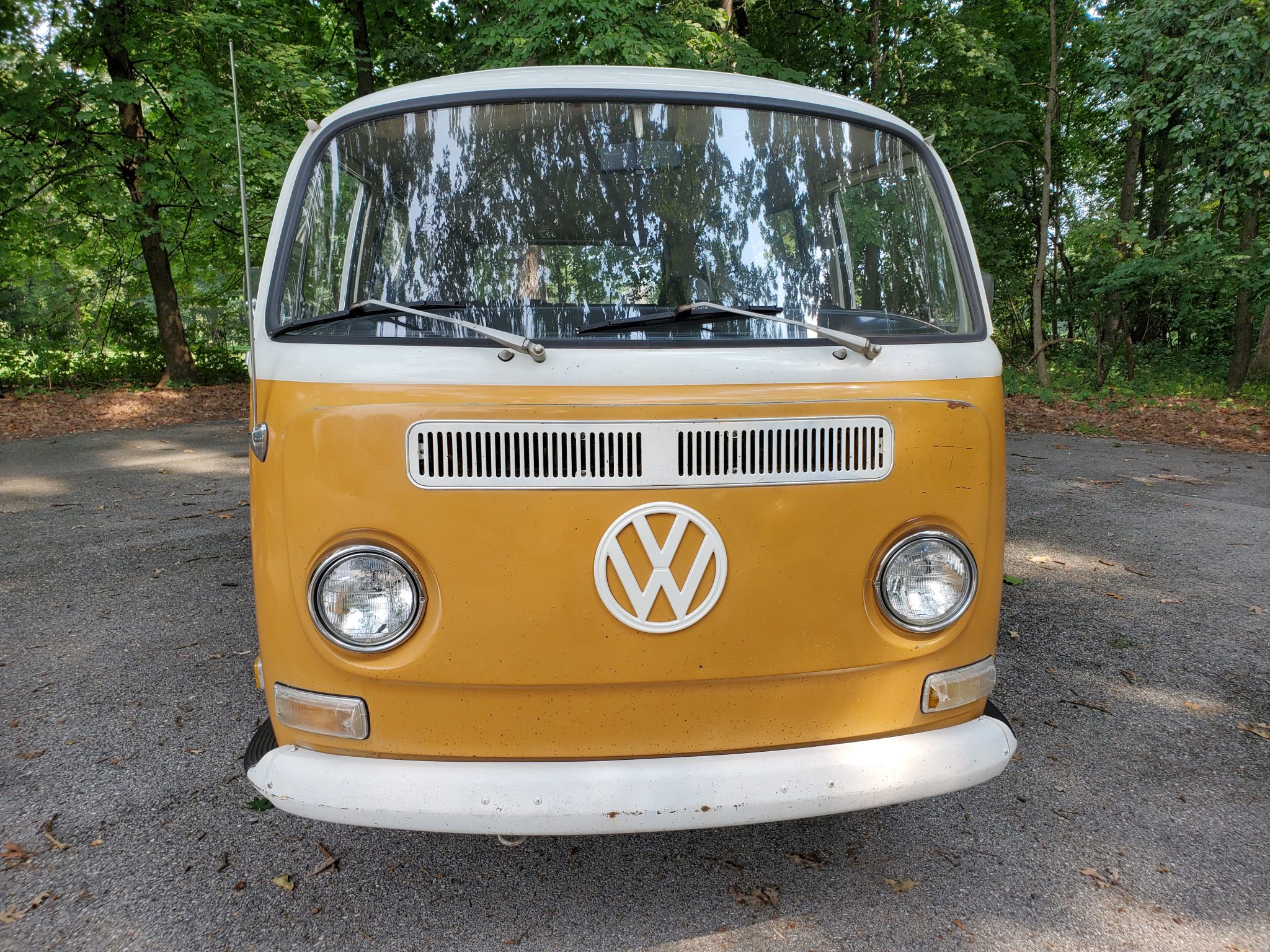 Volkswagen Bay-Window Bus 