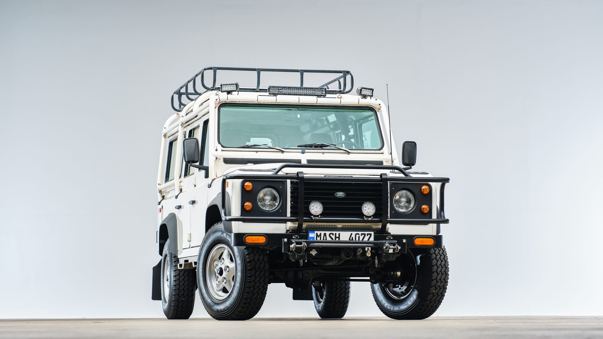 Land Rover Defender 110 NAS 