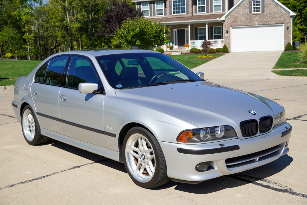 BMW E39 5-Series 