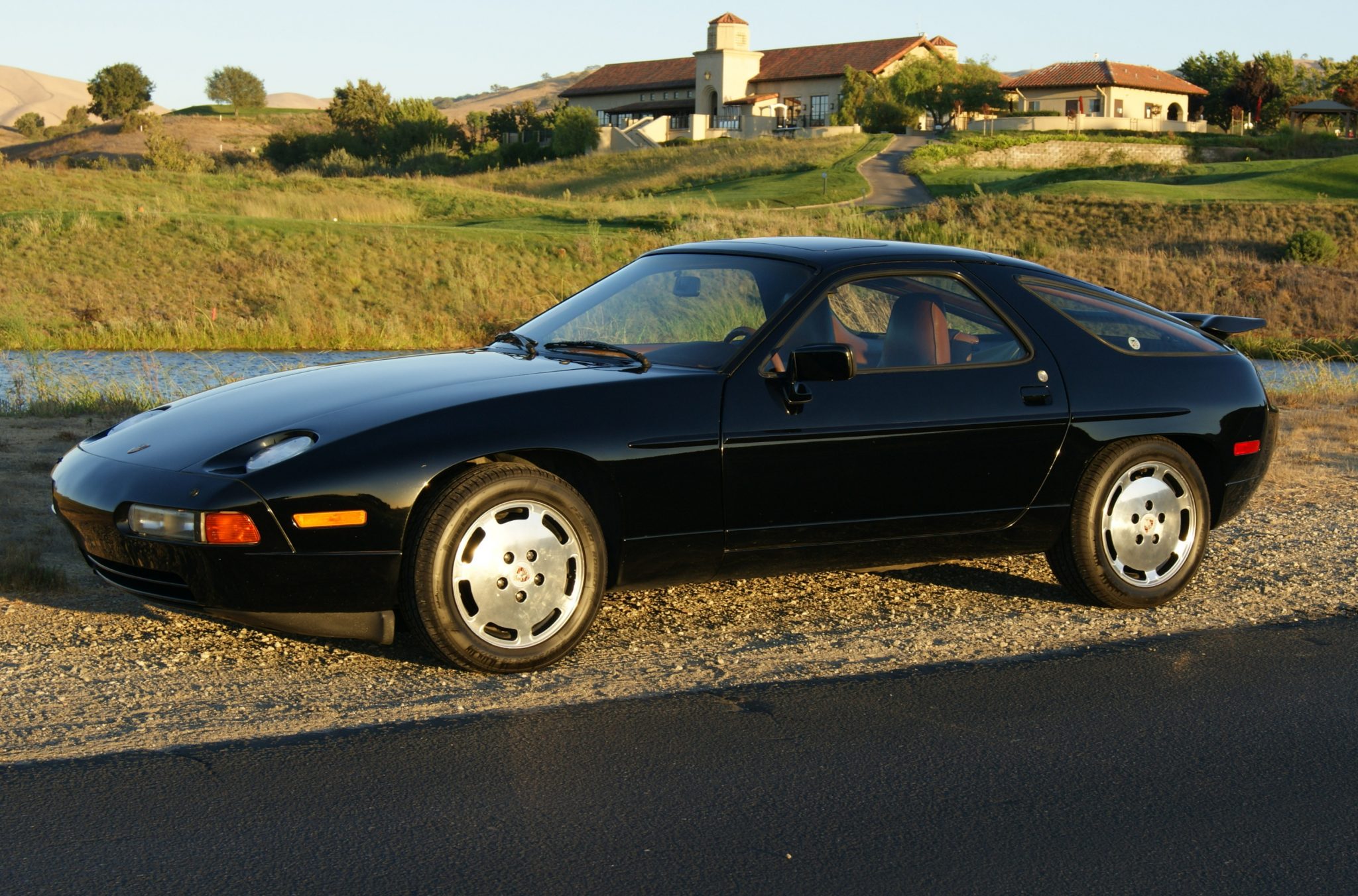 1987 Porsche 928 