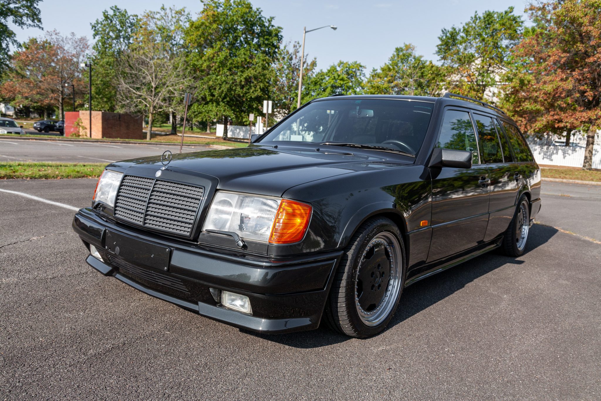 Mercedes-Benz W124 E-Class 
