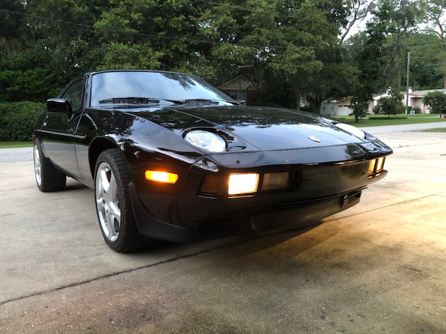 1986 Porsche 928 