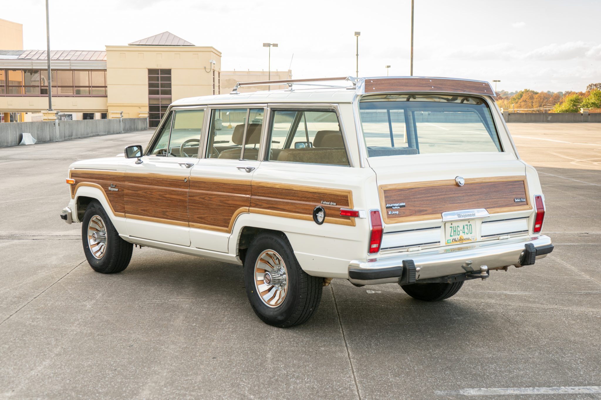 Jeep SJ Grand Wagoneer 