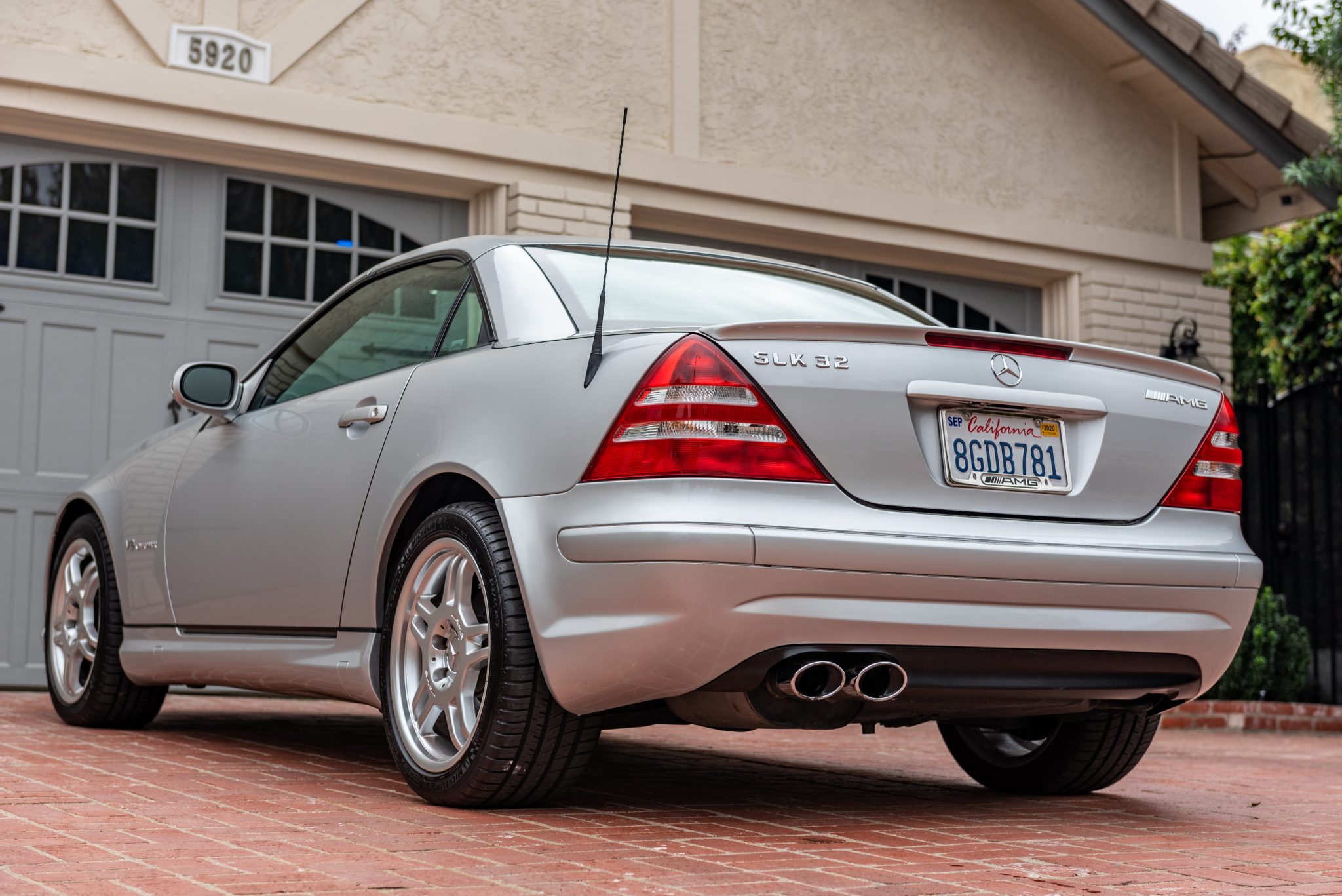 Mercedes-Benz SLK-Class 