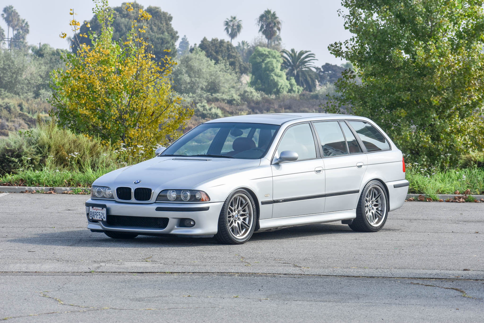 BMW E39 5-Series 