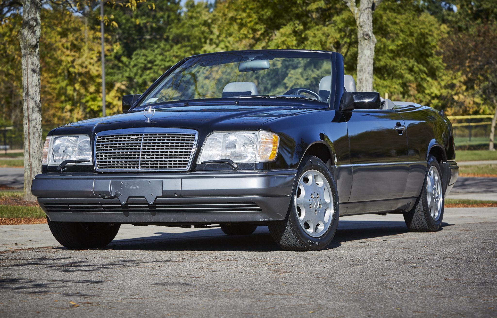 Mercedes-Benz W124 E-Class 