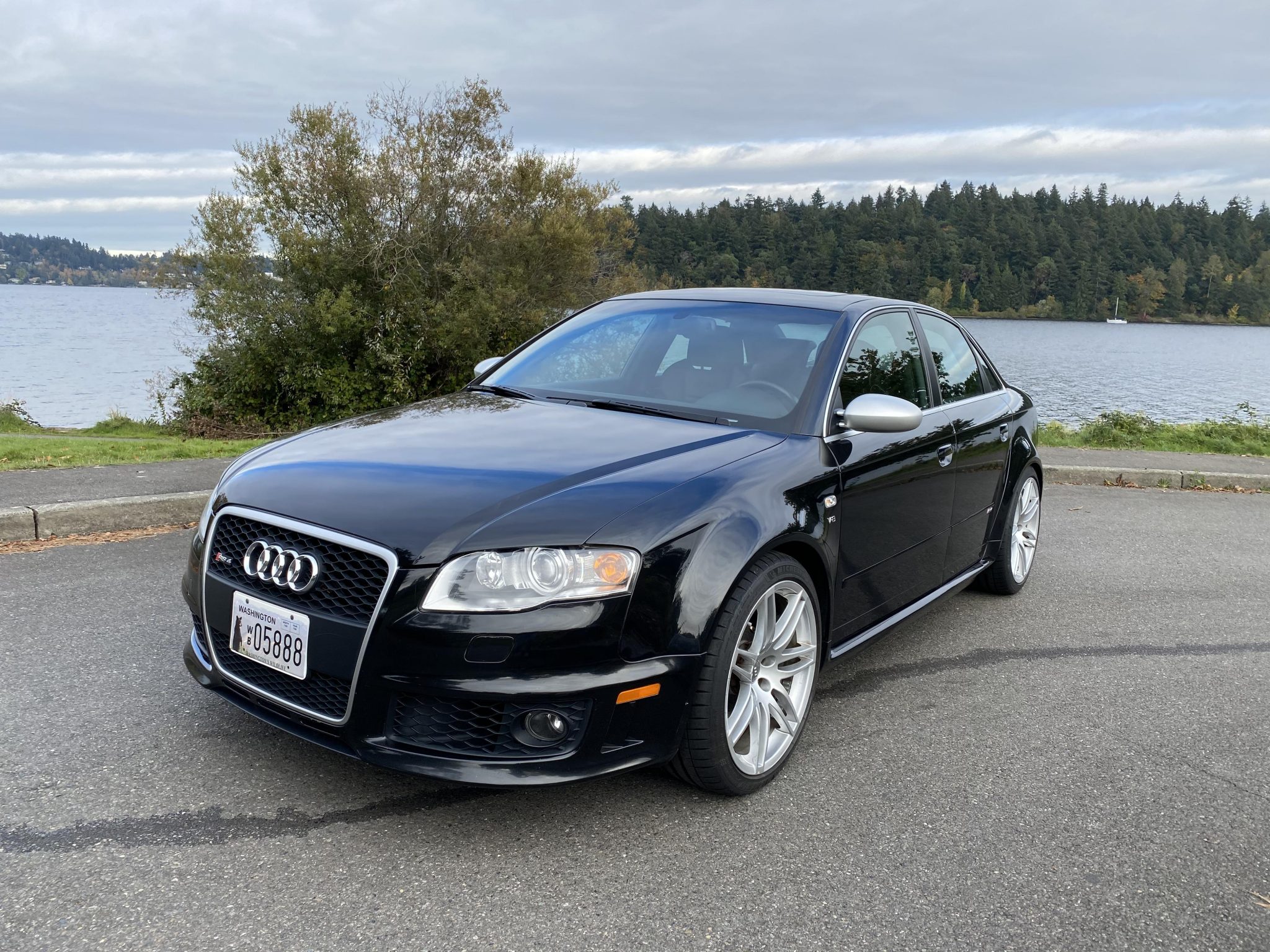 Audi B7 RS4 