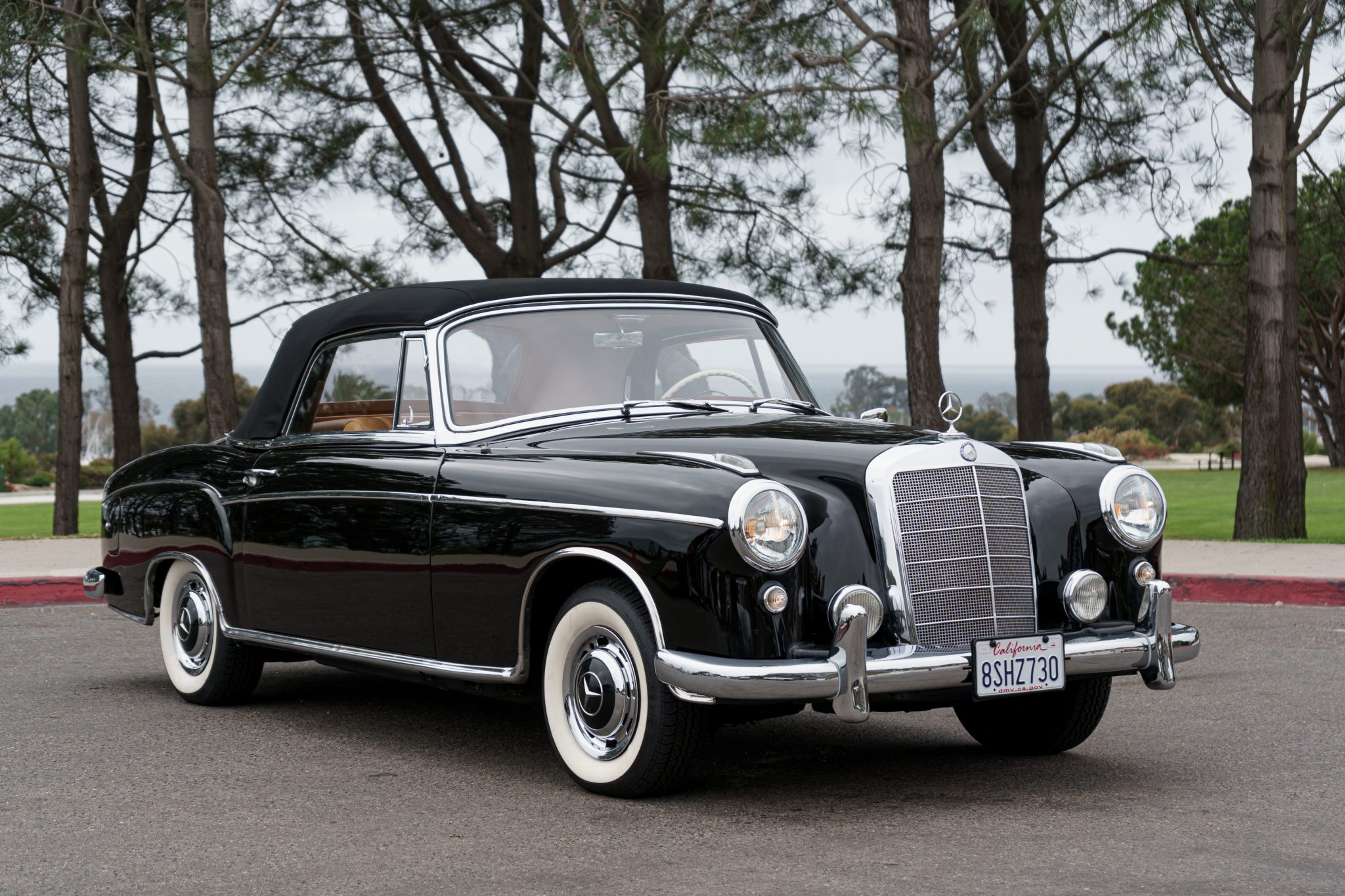 Mercedes-Benz Ponton 