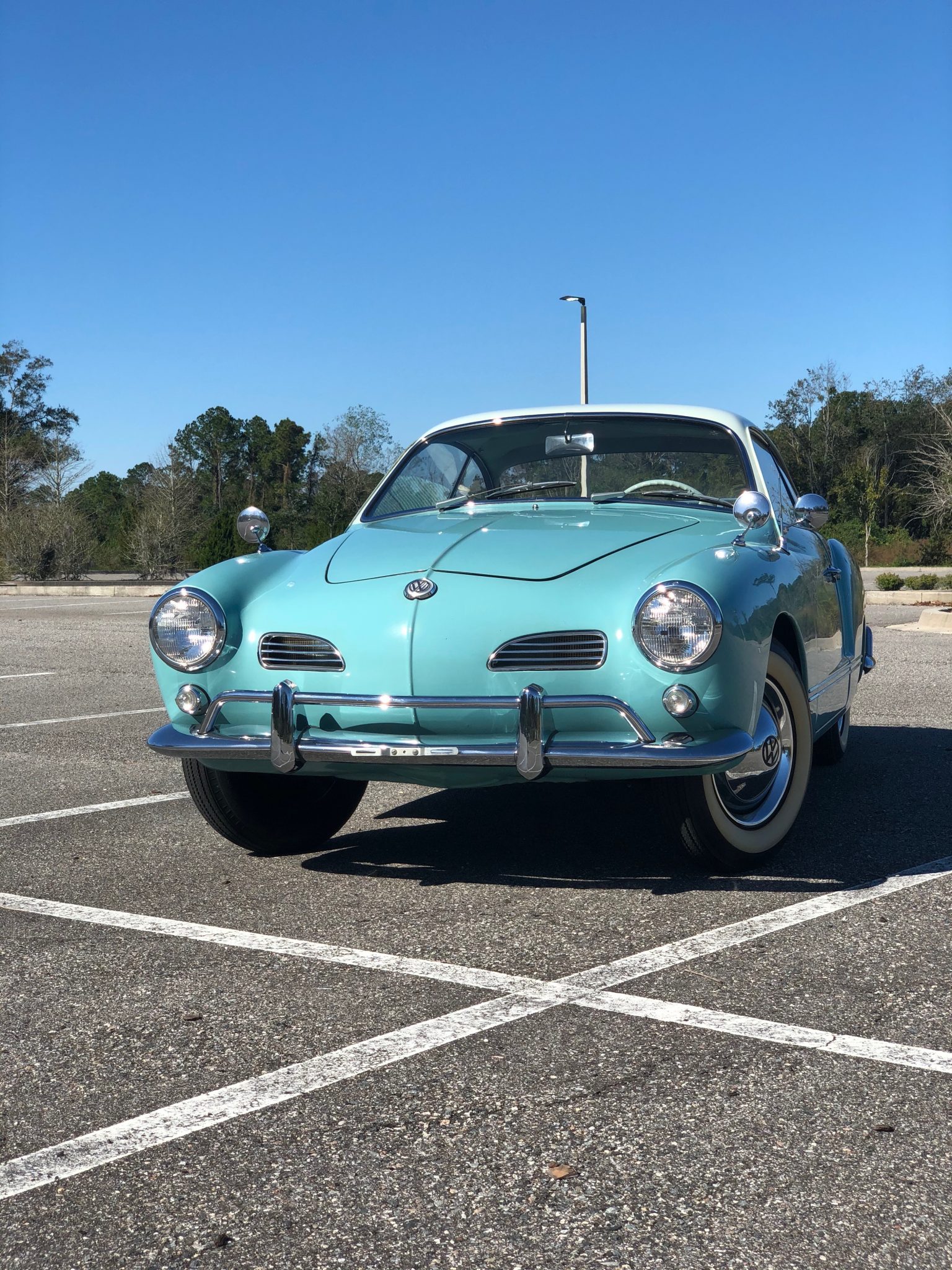 Volkswagen Karmann Ghia 