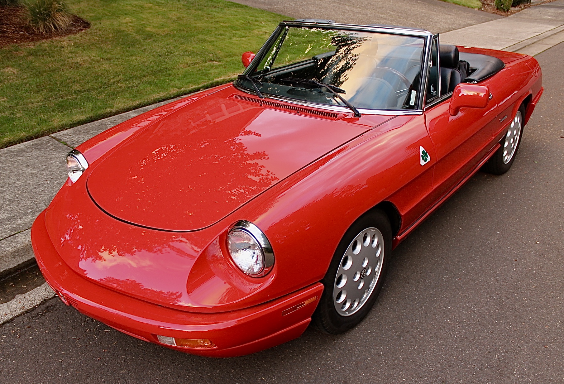 Alfa Romeo 105/115 Spider Series 4 