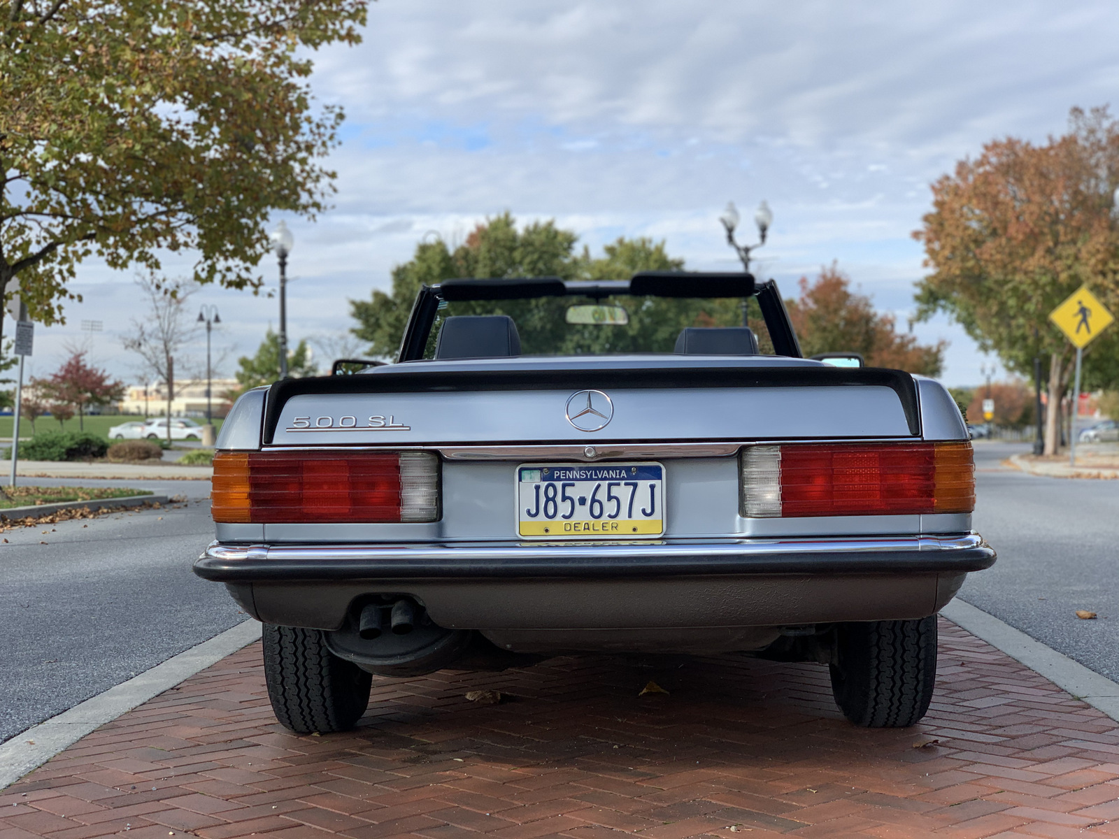 Mercedes-Benz R107 SL 