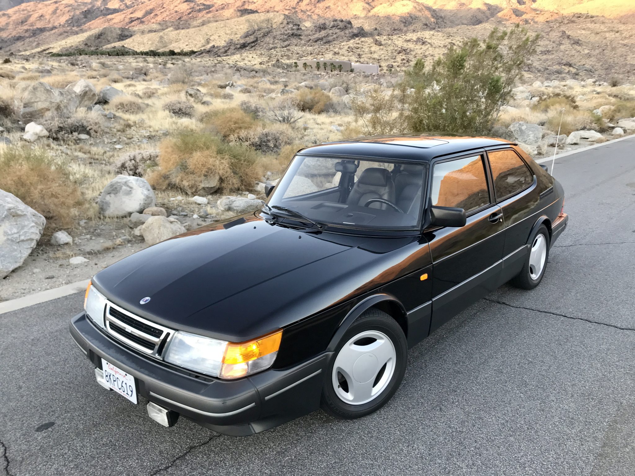 Saab 900 