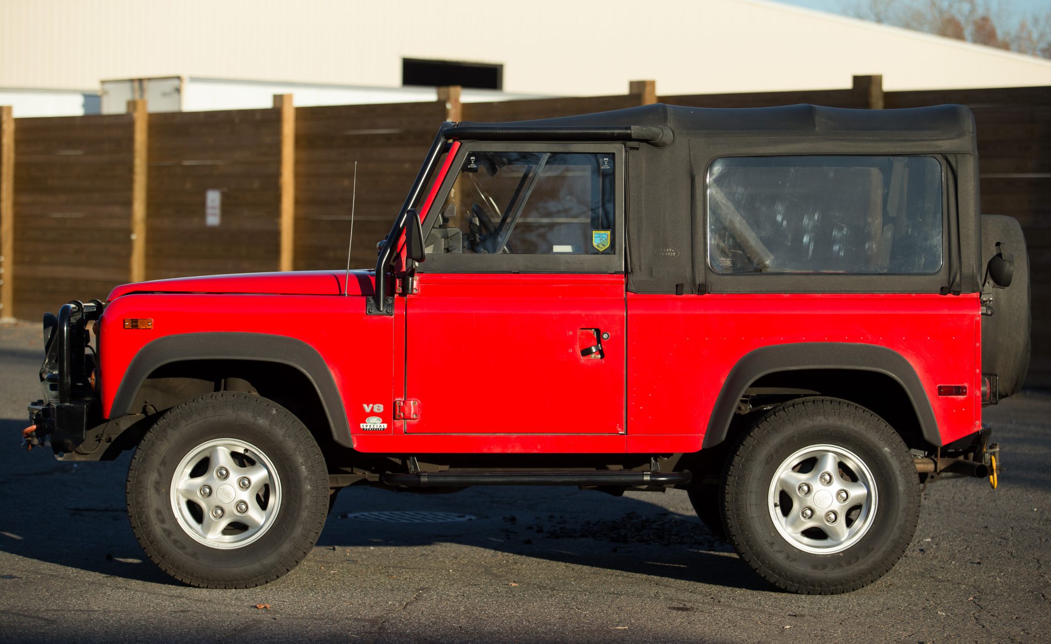 Land Rover Defender 90 NAS 