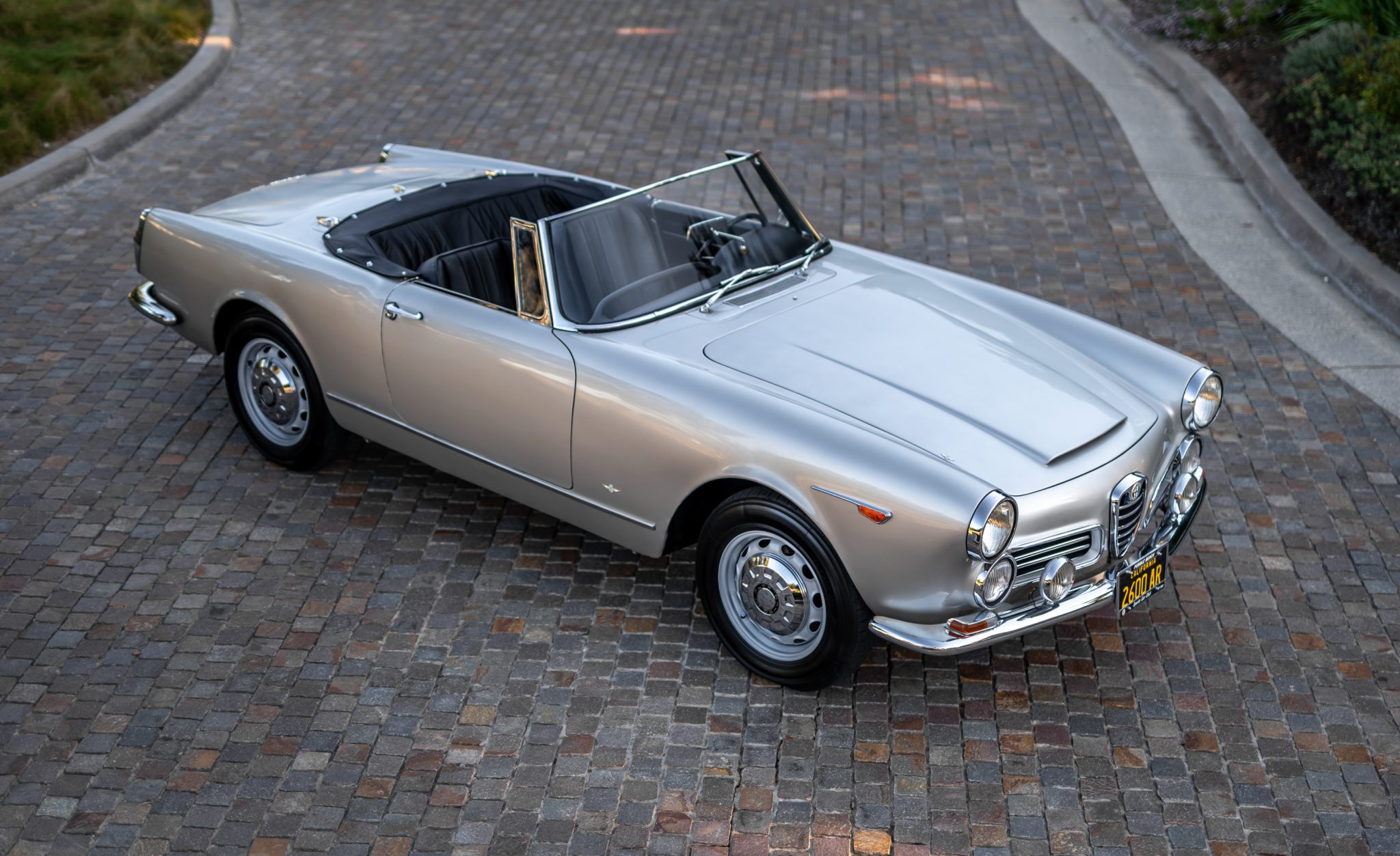 Alfa Romeo 106-Series 2600 