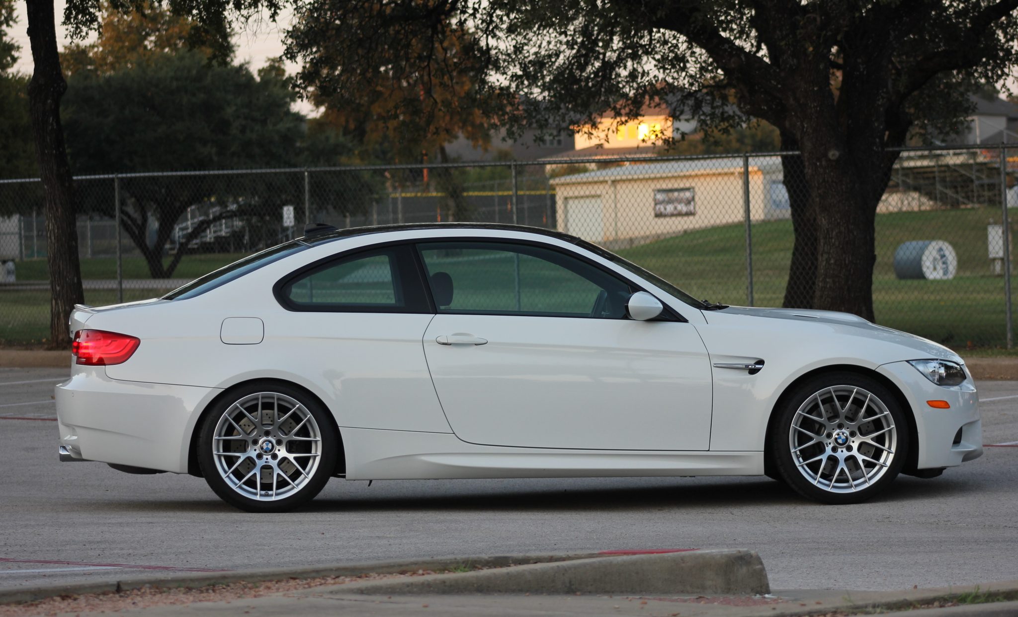 BMW E90/E92/E93 M3 