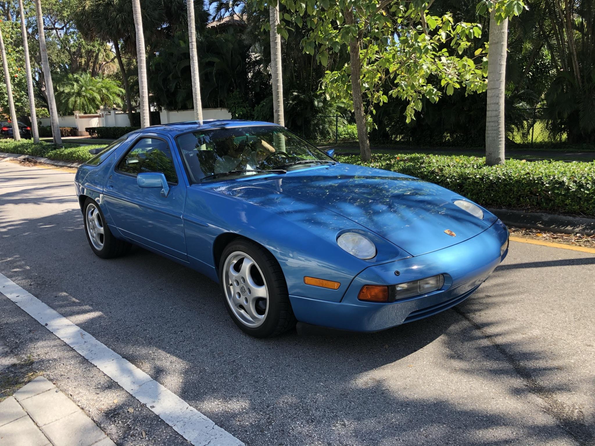 1987 Porsche 928 