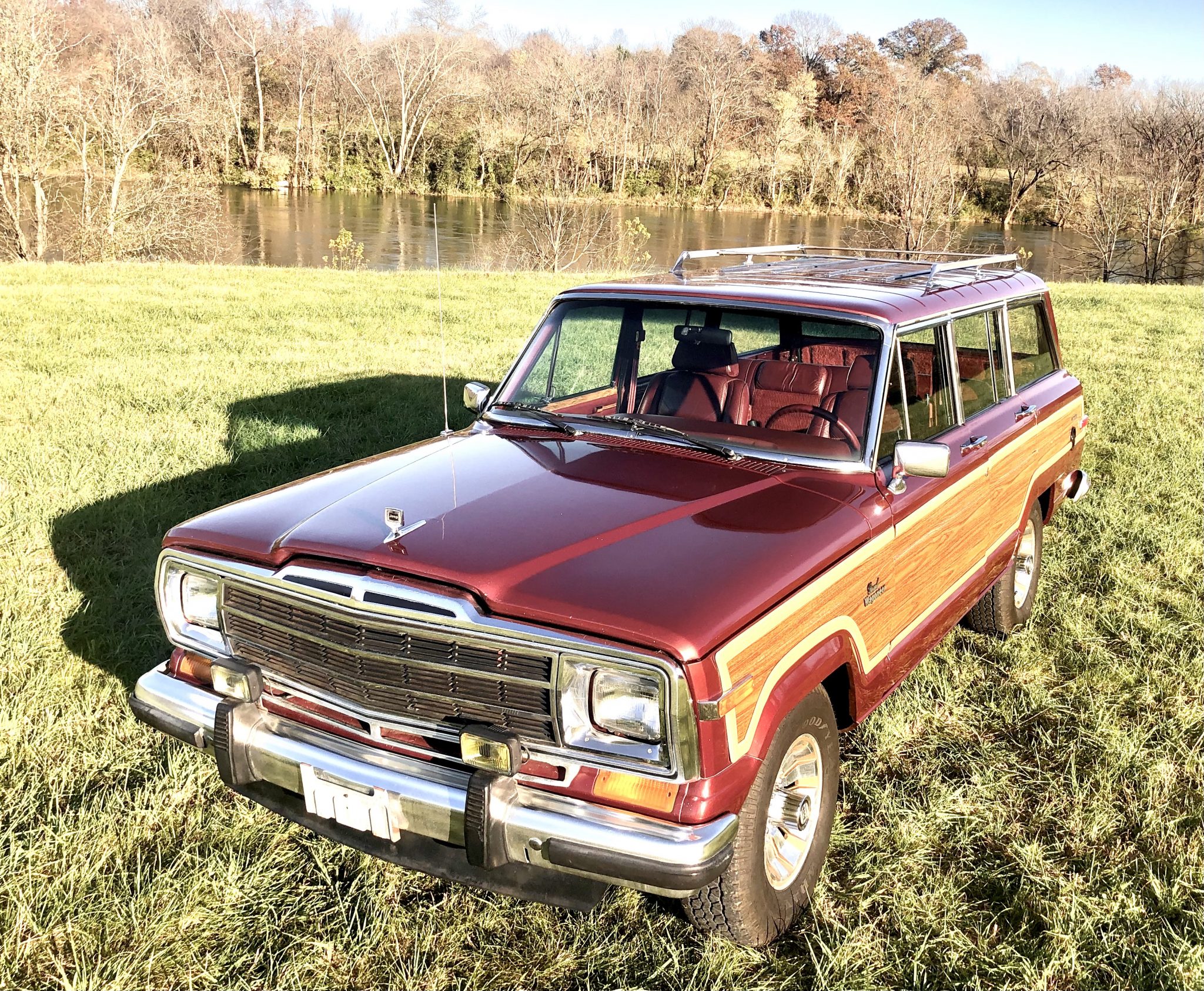 Jeep SJ Grand Wagoneer 
