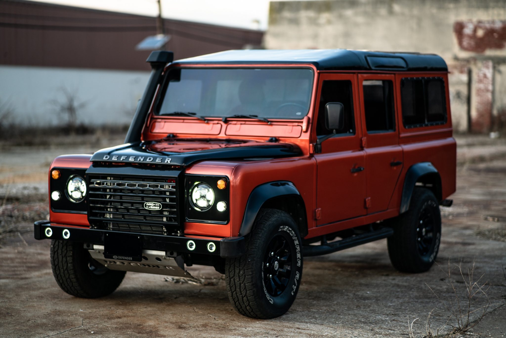 Land Rover 110 / Defender 110 (Euro Spec) 