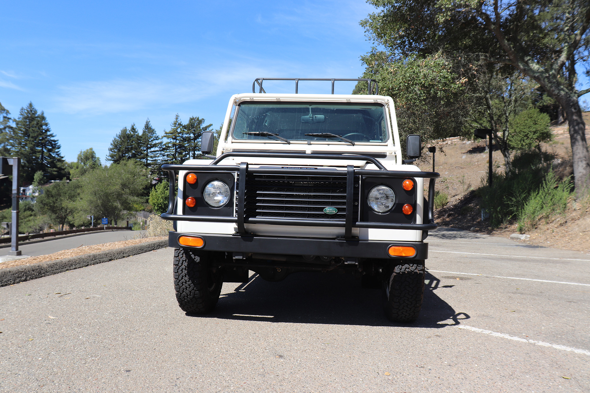 Land Rover Defender 110 NAS 