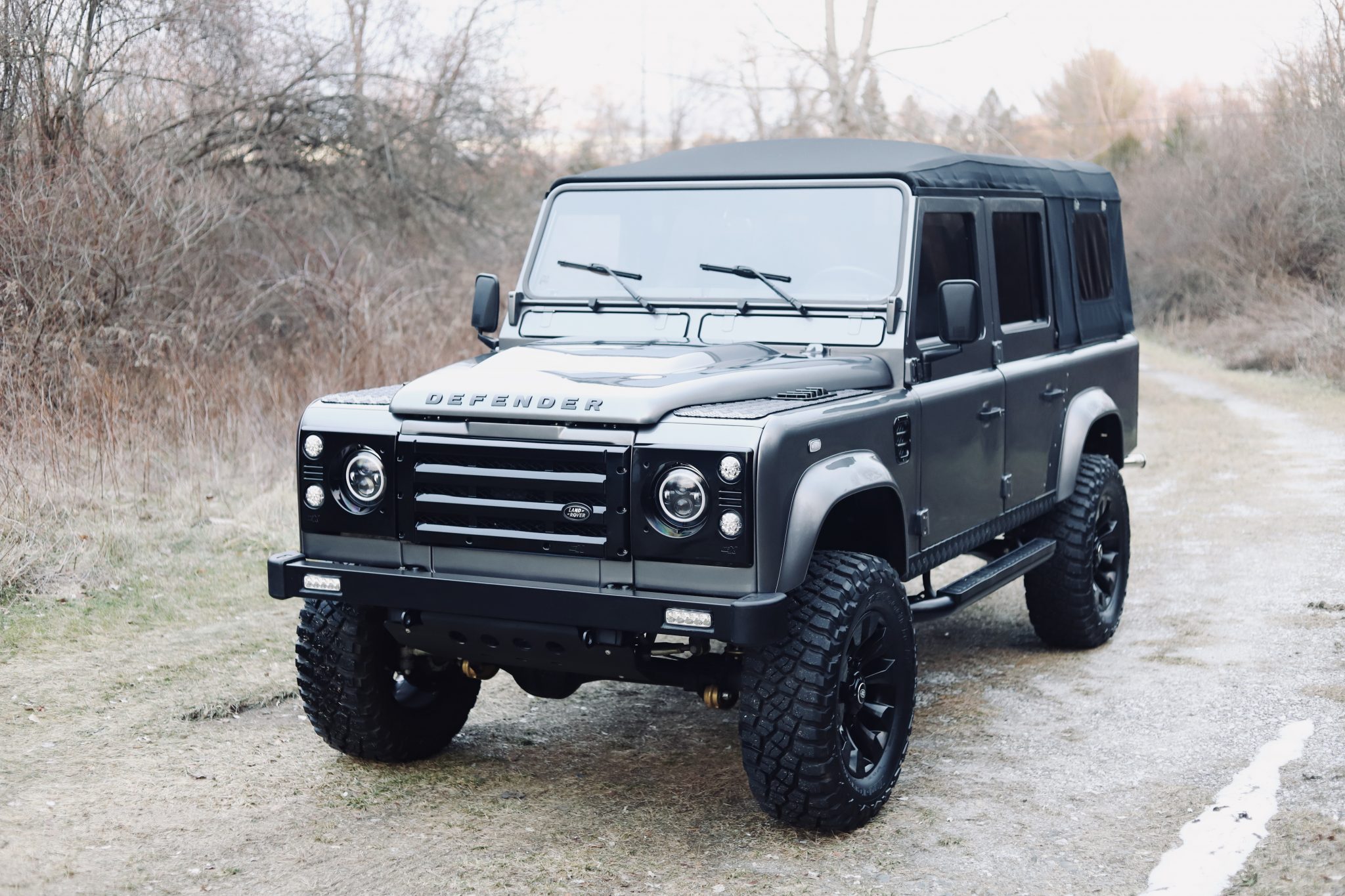 Land Rover 110 / Defender 110 (Euro Spec) 
