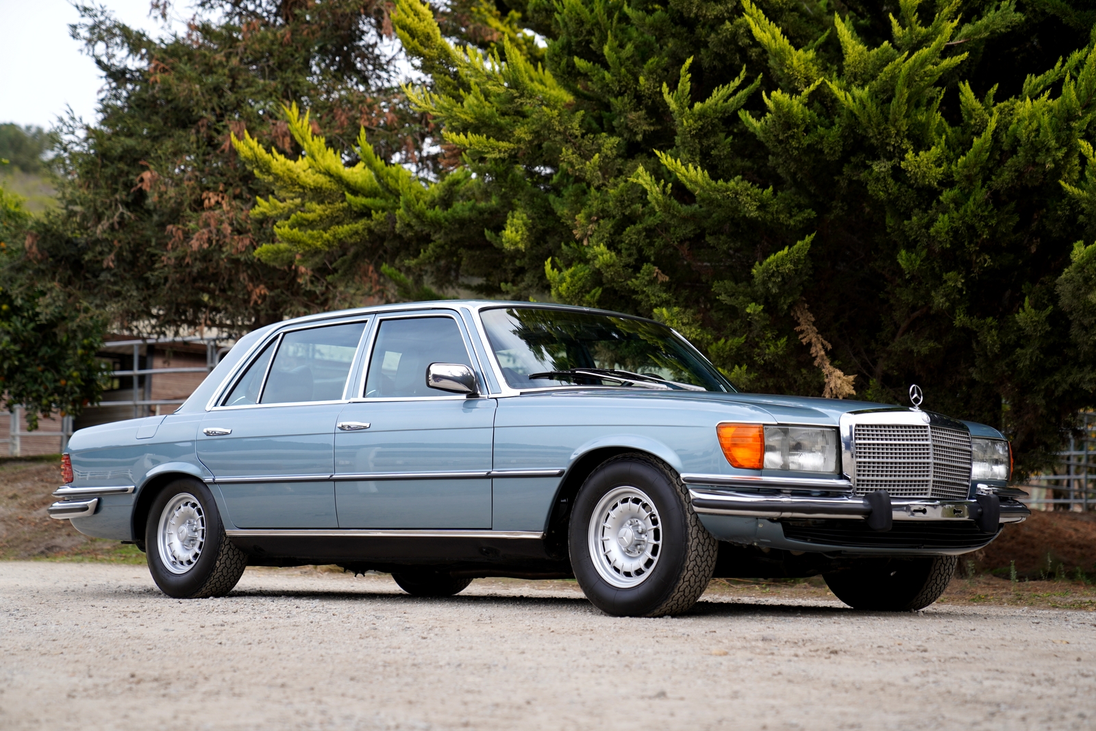 Mercedes-Benz 450SEL 6.9 