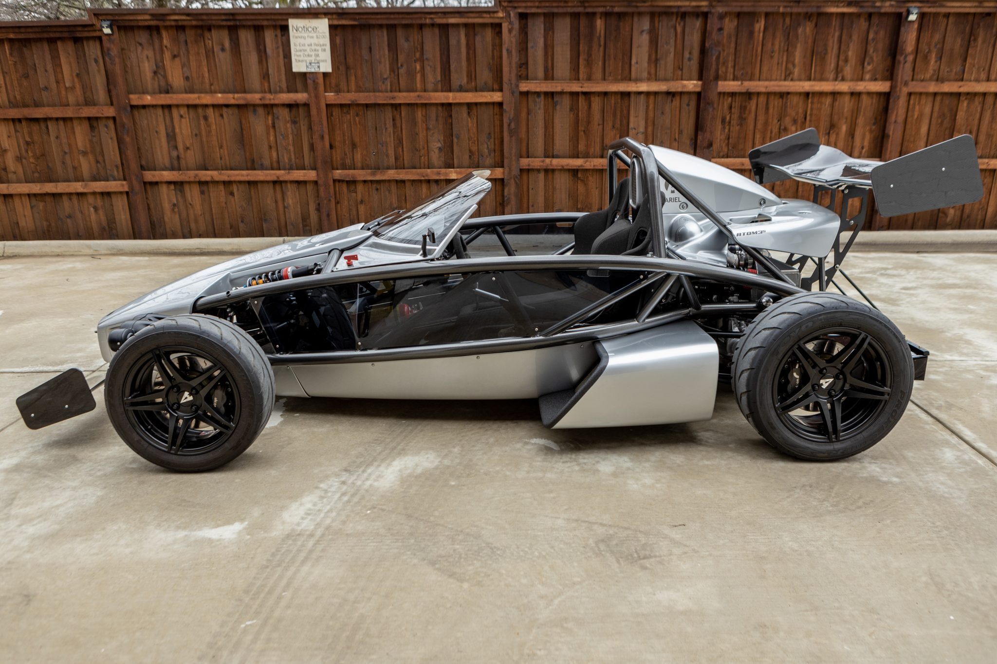 Ariel Atom 