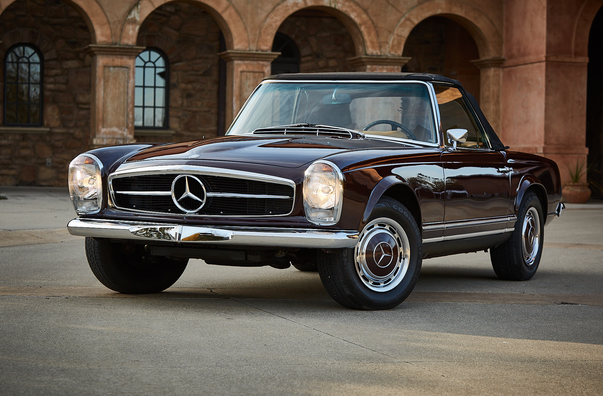 Mercedes-Benz W113 SL 