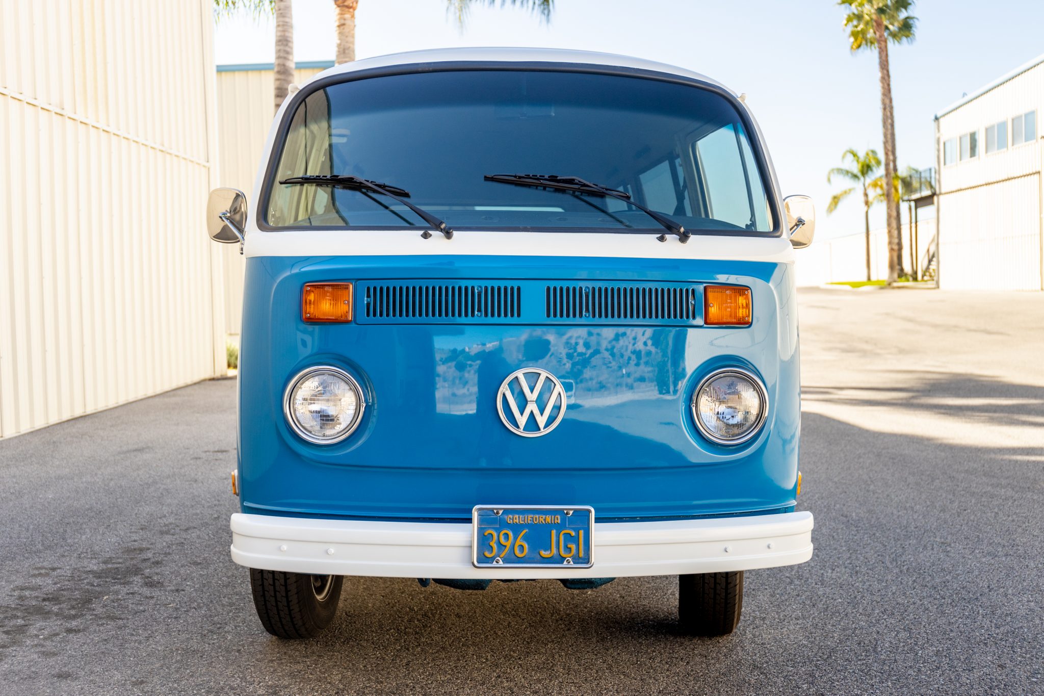 Volkswagen Bay-Window Bus 