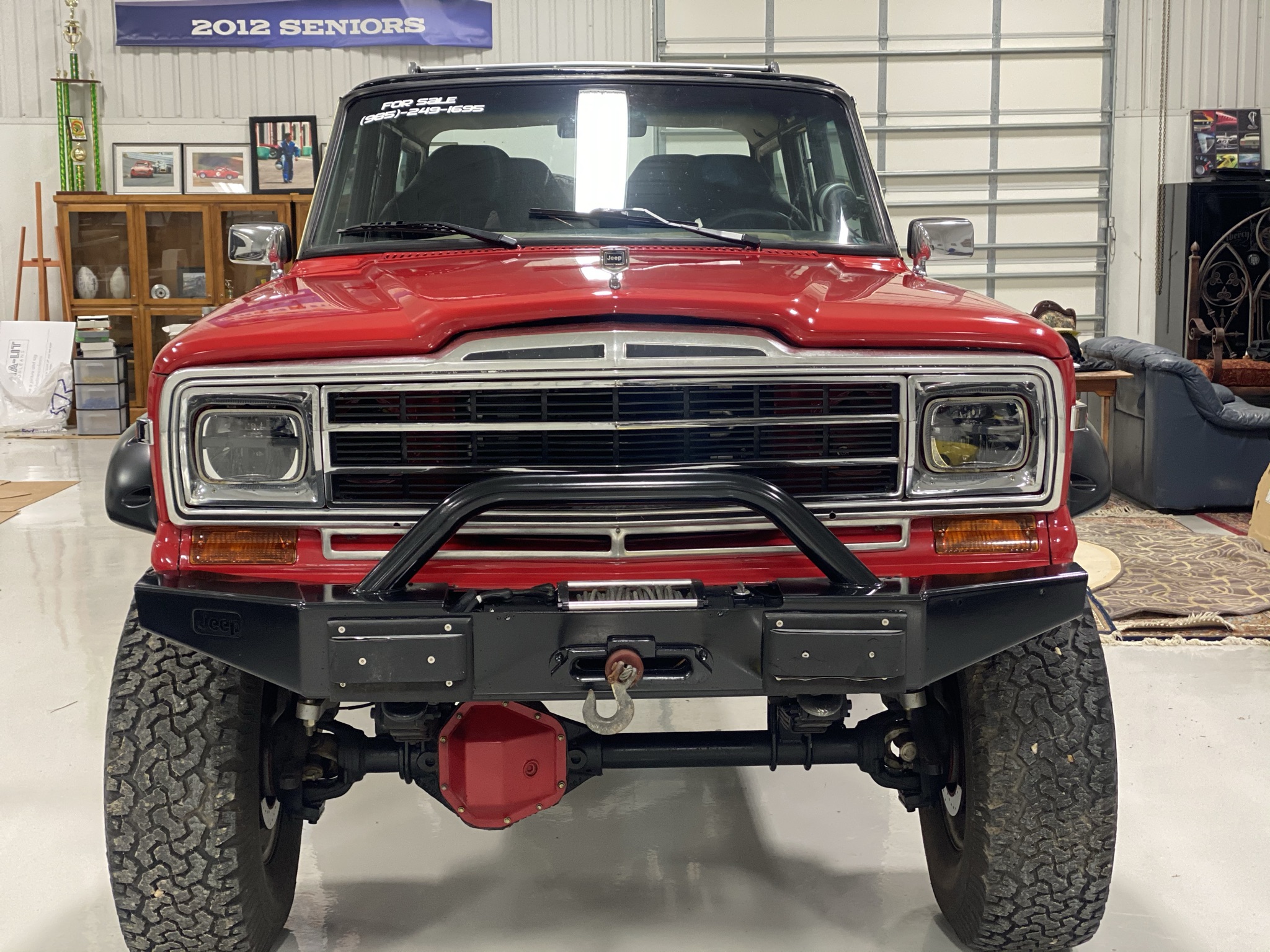 Jeep SJ Grand Wagoneer 