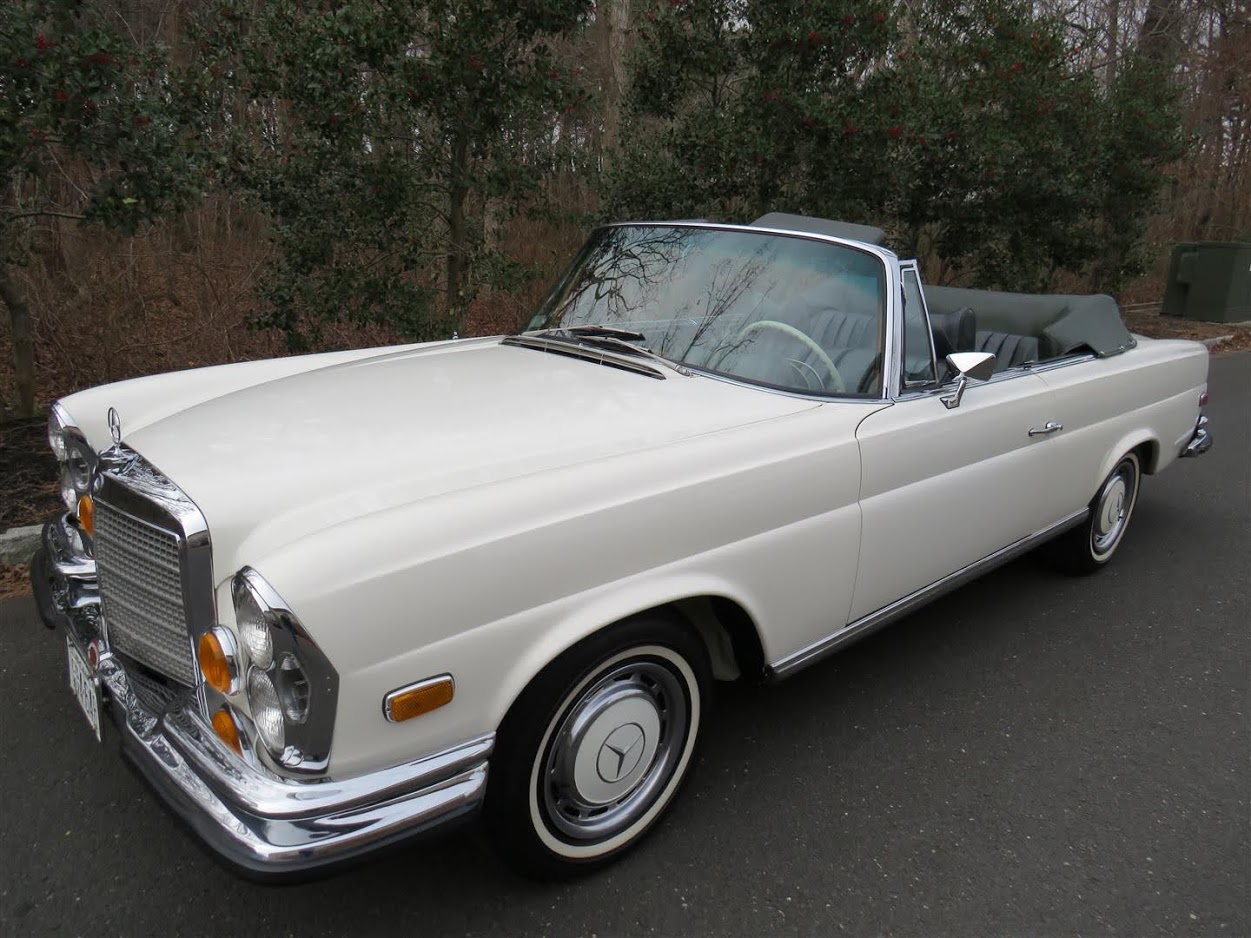 Mercedes-Benz W111 Coupe & Cabriolet 