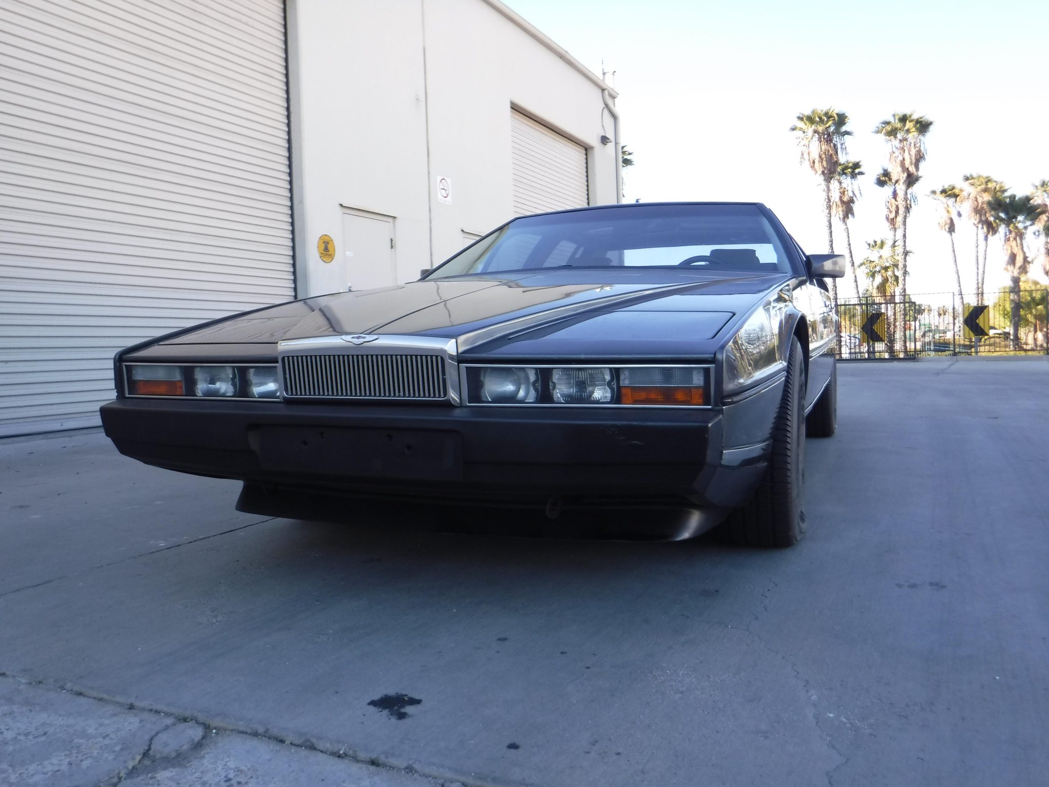 Aston Martin Lagonda 